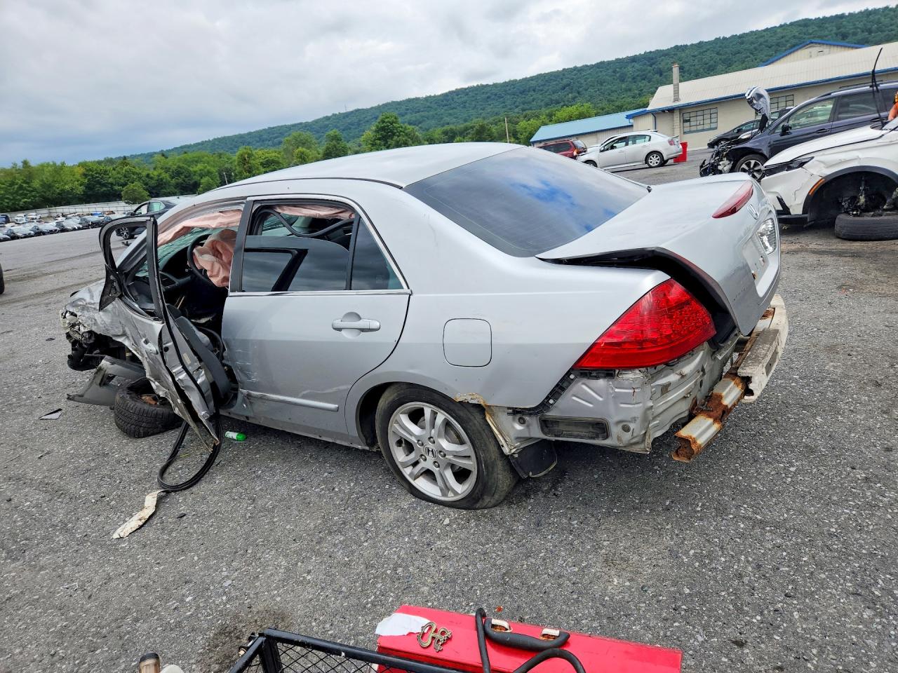2007 Honda Accord Lx Silver vin: 1HGCM56467A062811