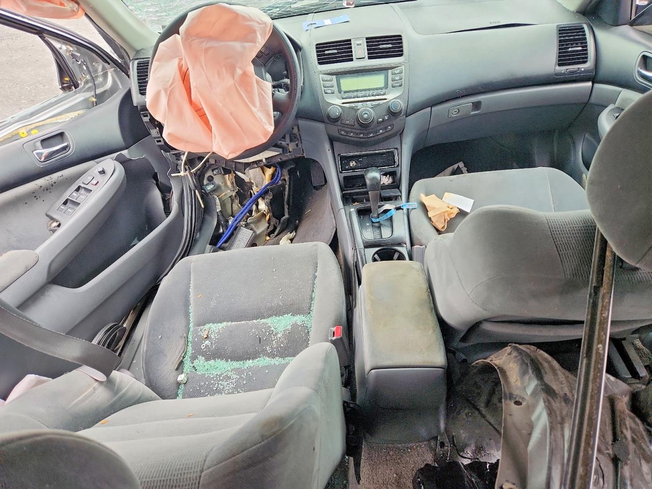 2007 Honda Accord Lx Silver vin: 1HGCM56467A062811