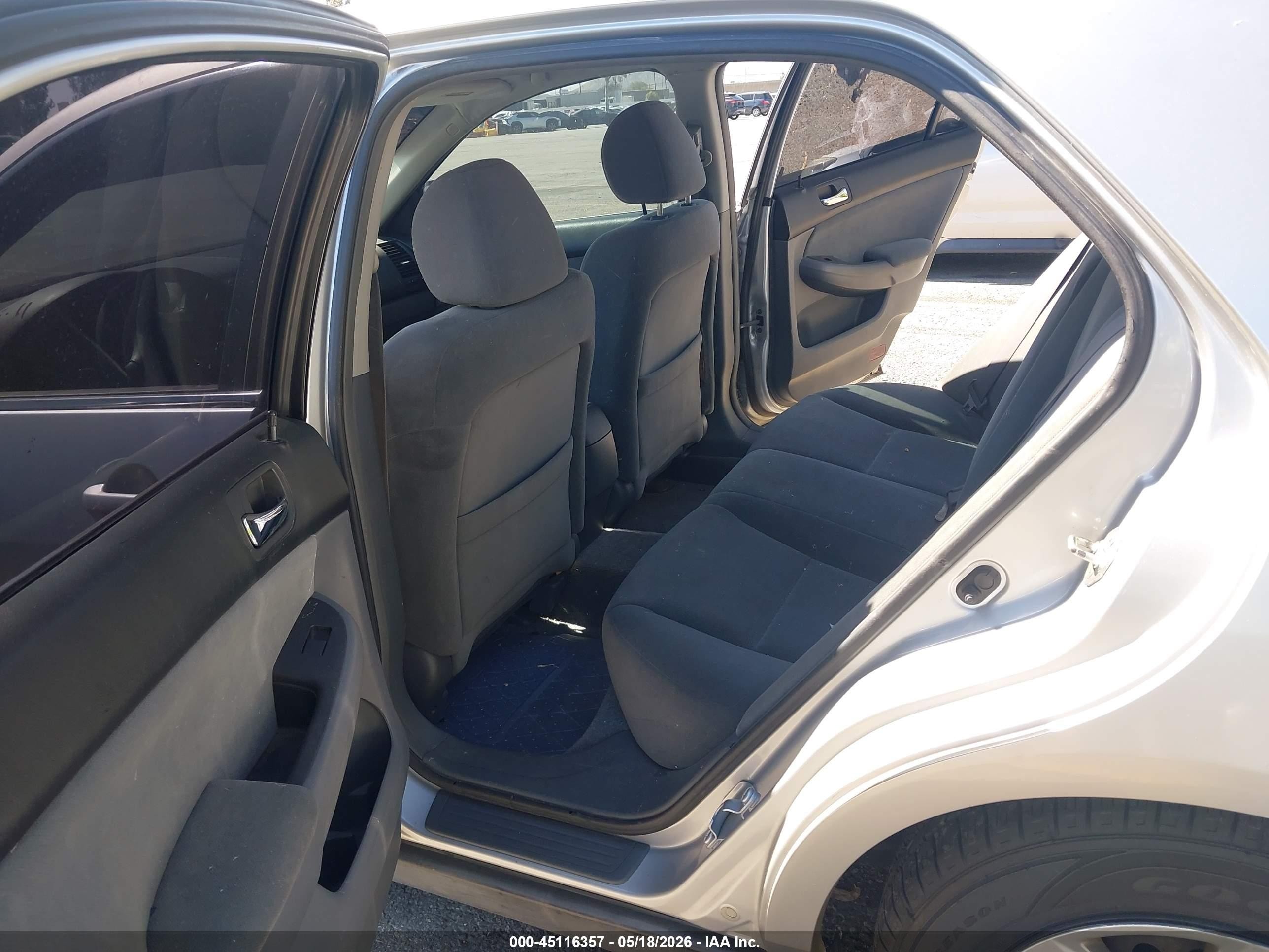 2007 Honda Accord 2.4 Lx Silver vin: 1HGCM56467A216109