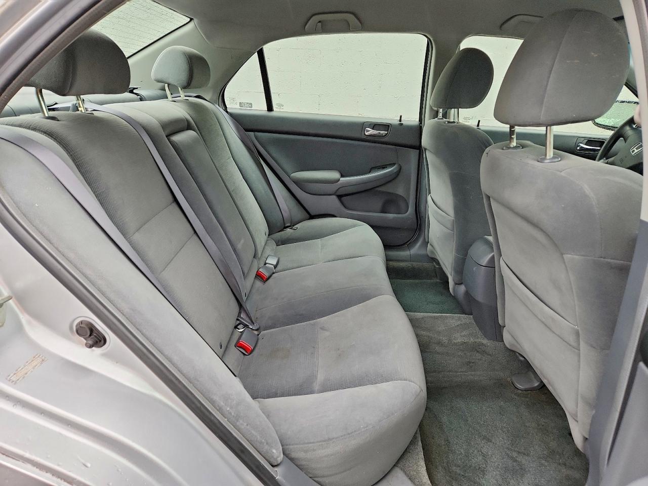 2007 Honda Accord Lx Silver vin: 1HGCM56467A219723