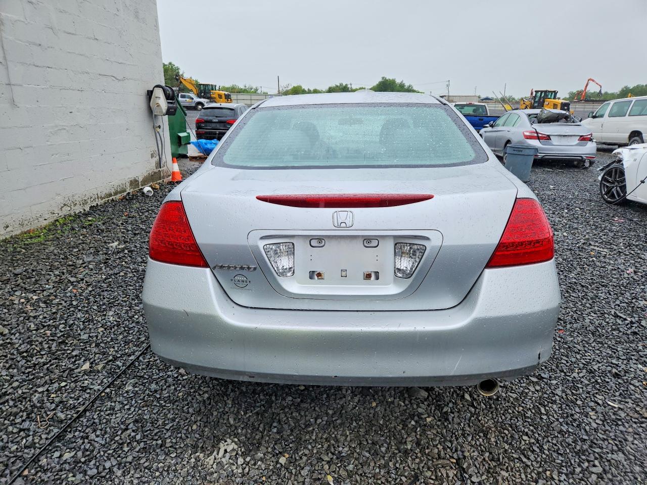 2007 Honda Accord Lx Silver vin: 1HGCM56467A219723