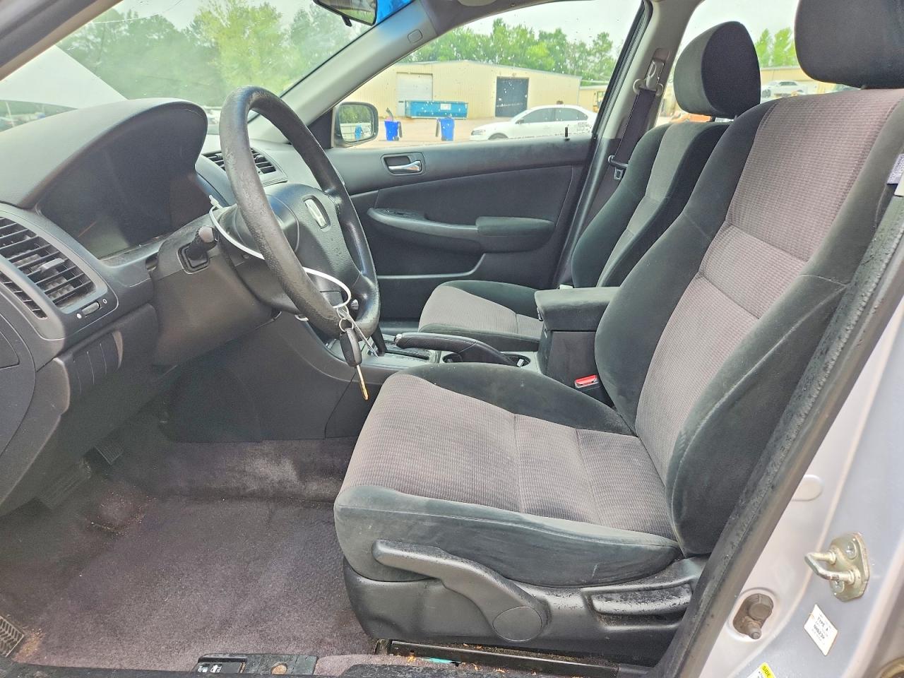 2005 Honda Accord Lx Silver vin: 1HGCM56475A009600