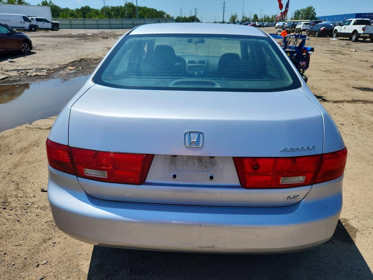2005 Honda Accord Lx Silver vin: 1HGCM56475A014652