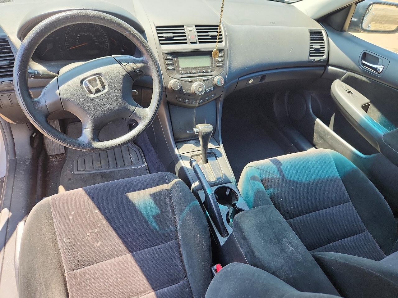 2005 Honda Accord Lx Silver vin: 1HGCM56475A014652