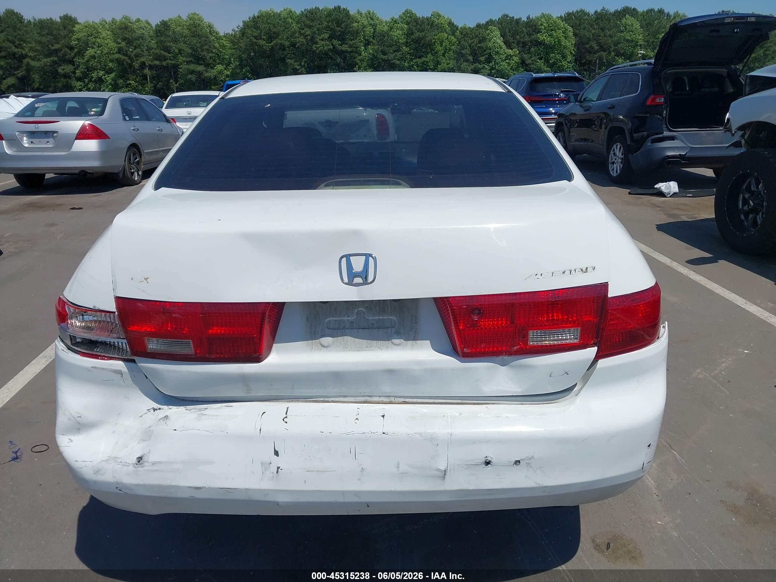 2005 Honda Accord 2.4 Lx White vin: 1HGCM56475A050311