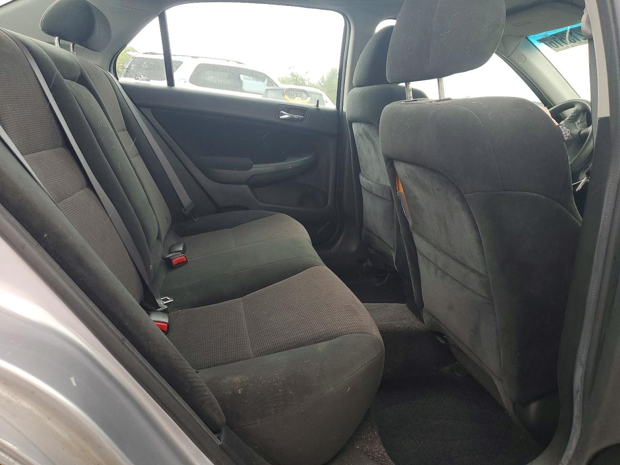 2005 Honda Accord Lx Серебряный vin: 1HGCM56475A125718