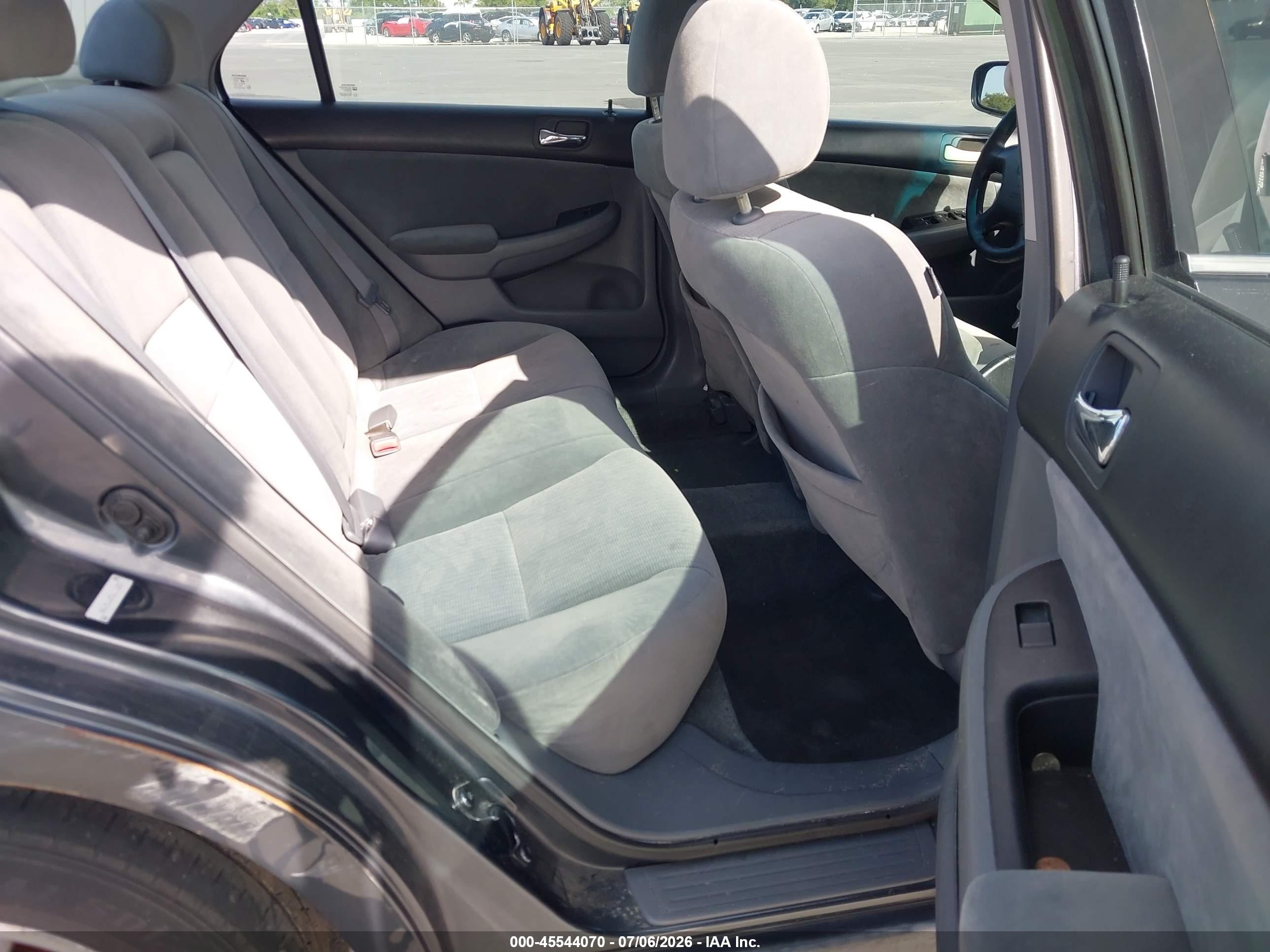 2005 Honda Accord 2.4 Lx Gray vin: 1HGCM56475A172053