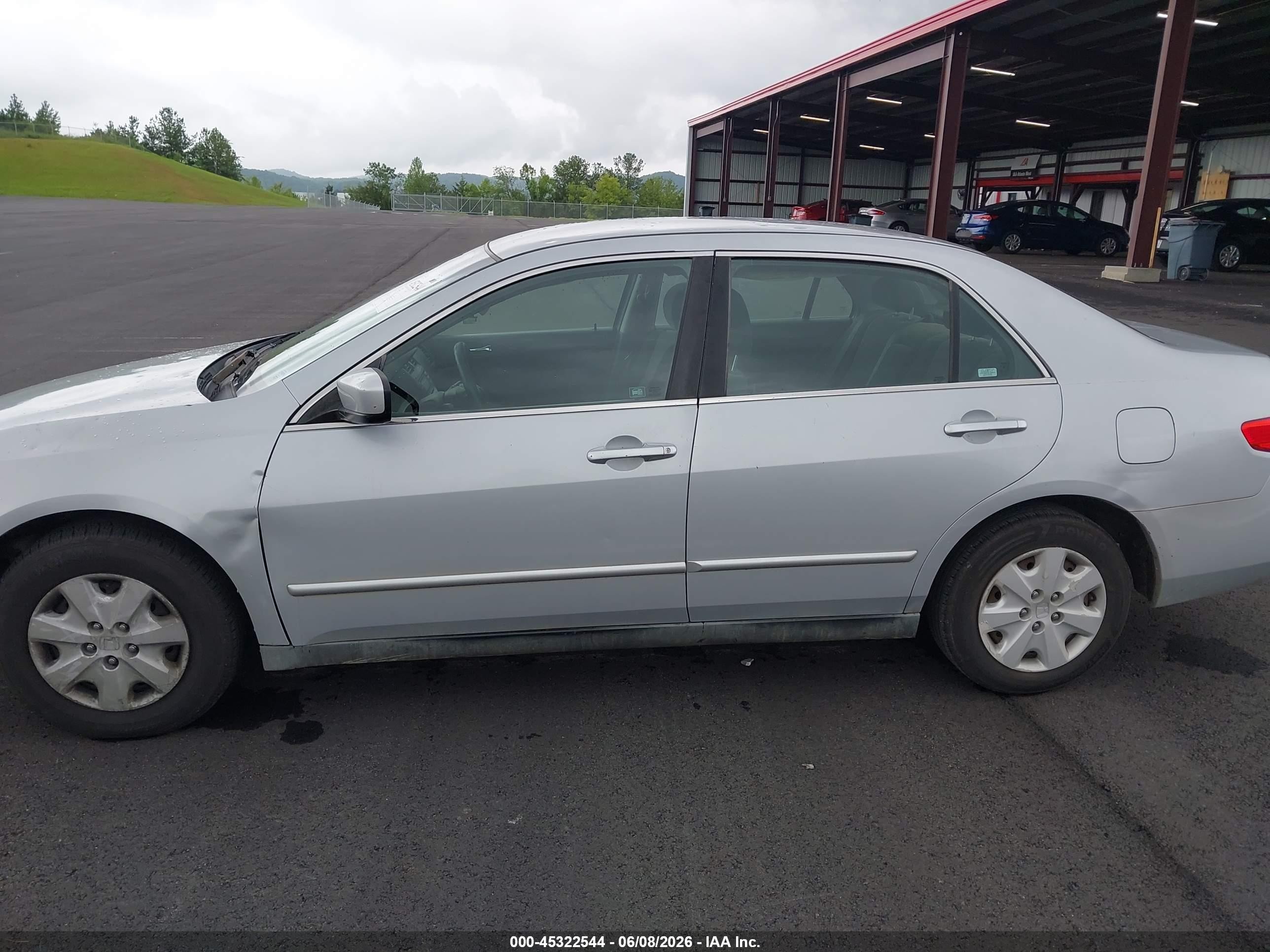 2005 Honda Accord 2.4 Lx Silver vin: 1HGCM56475A185062
