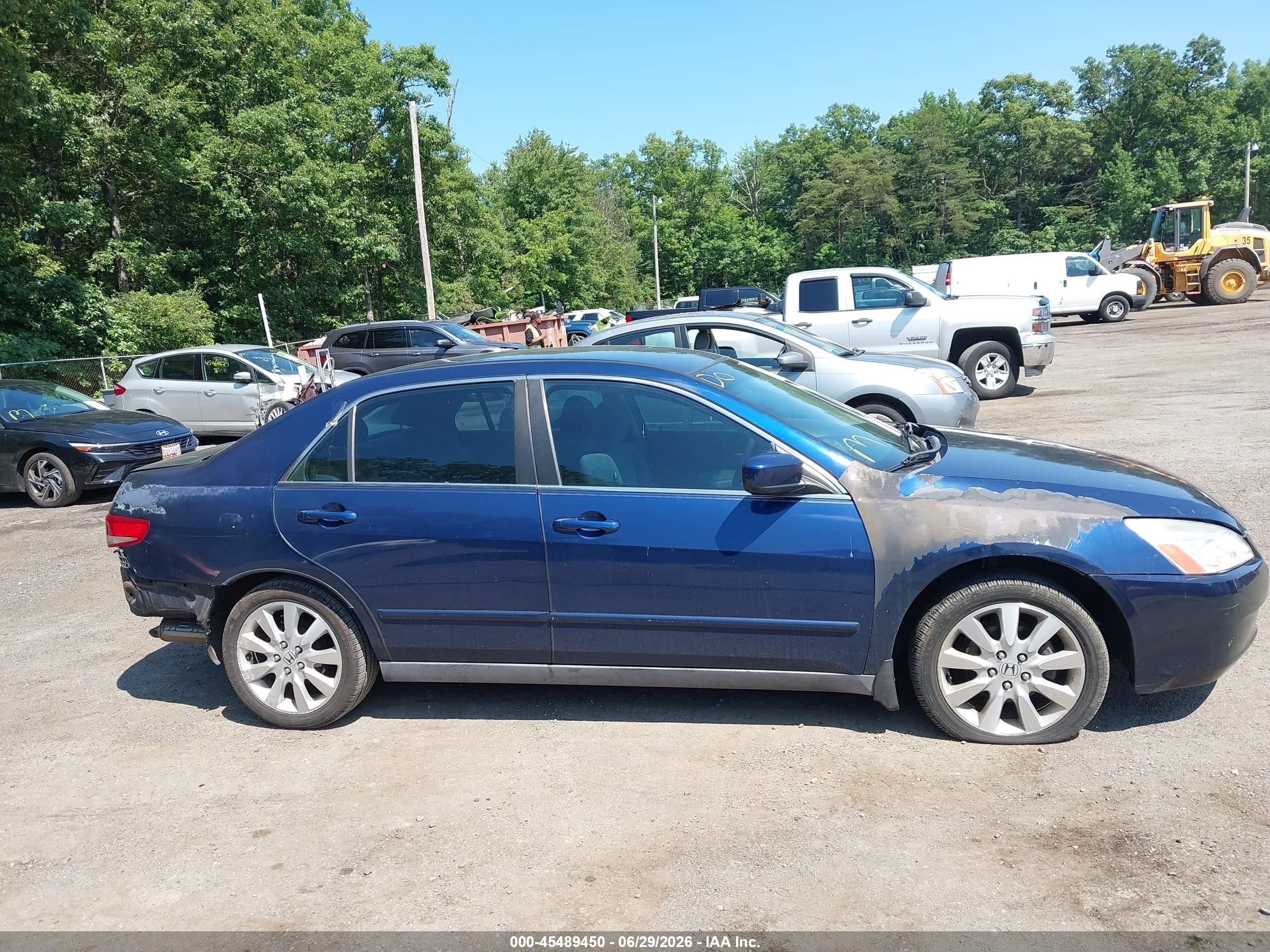 2005 Honda Accord 2.4 Lx Blue vin: 1HGCM56475L001470