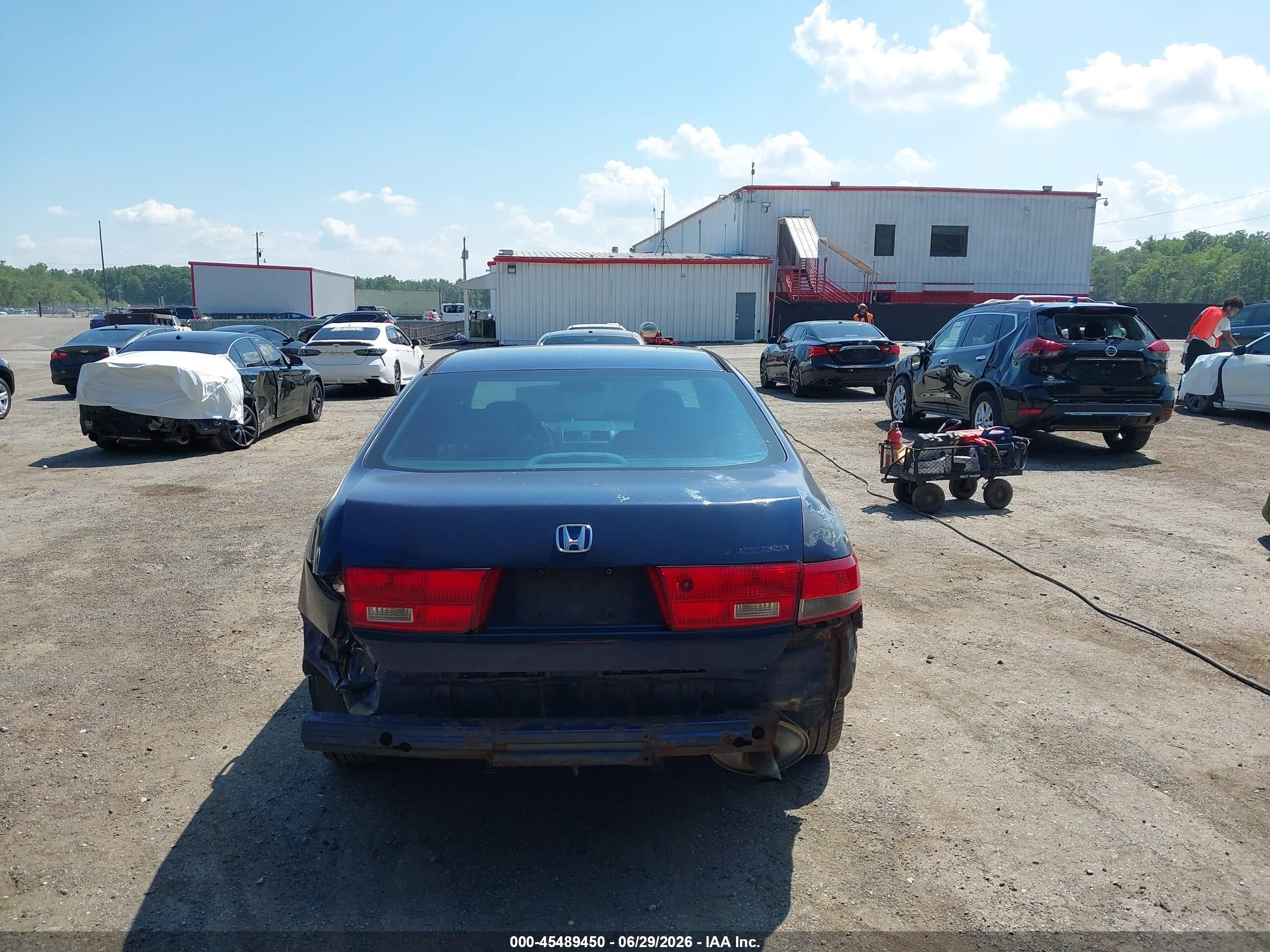 2005 Honda Accord 2.4 Lx Blue vin: 1HGCM56475L001470