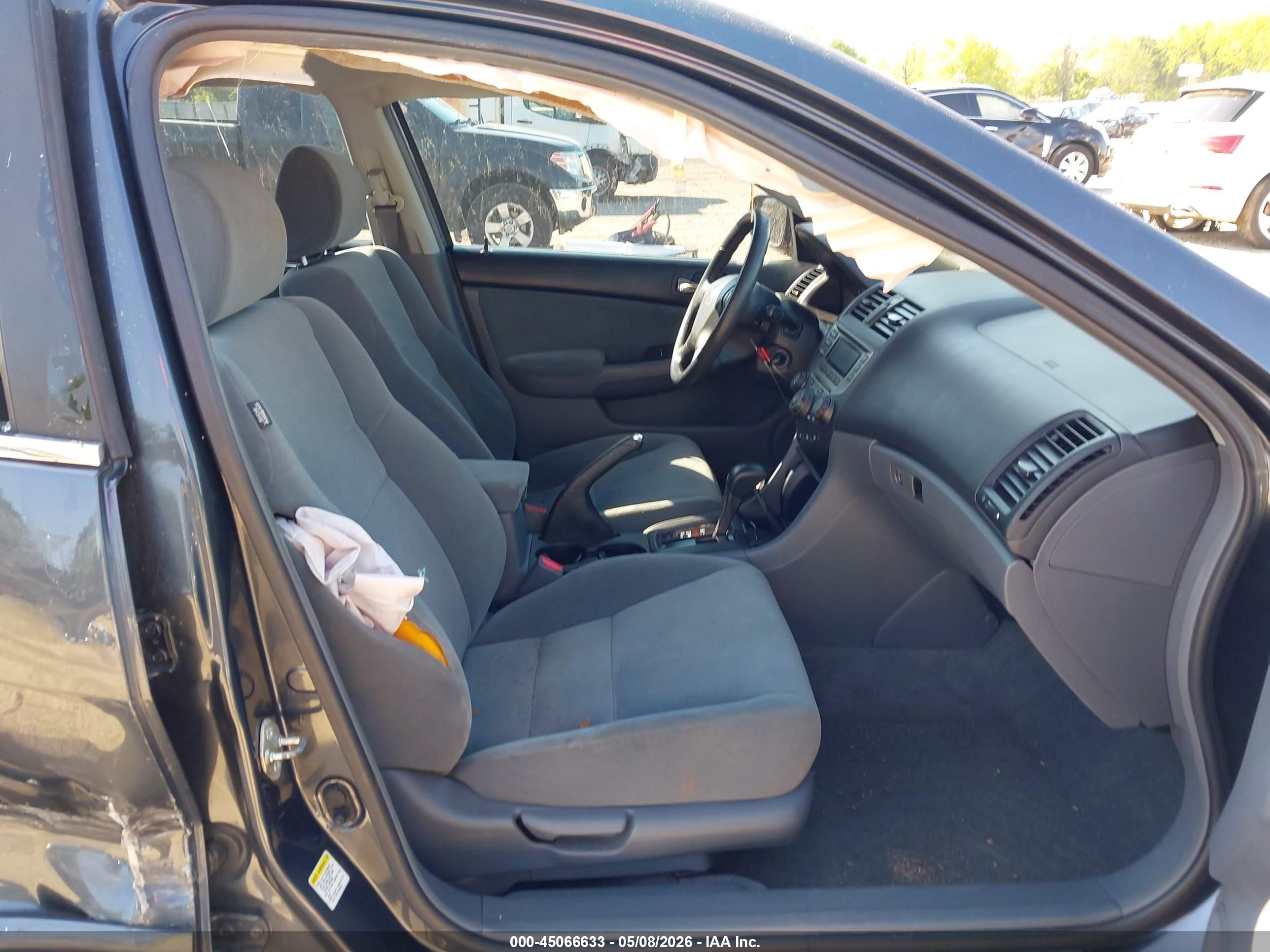 2006 Honda Accord 2.4 Lx Серый vin: 1HGCM56476A104739