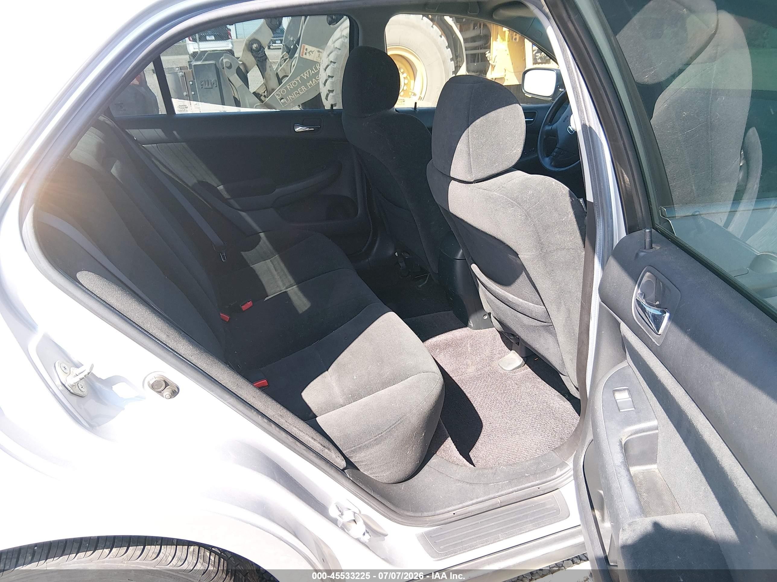 2006 Honda Accord 2.4 Lx Silver vin: 1HGCM56476A146571