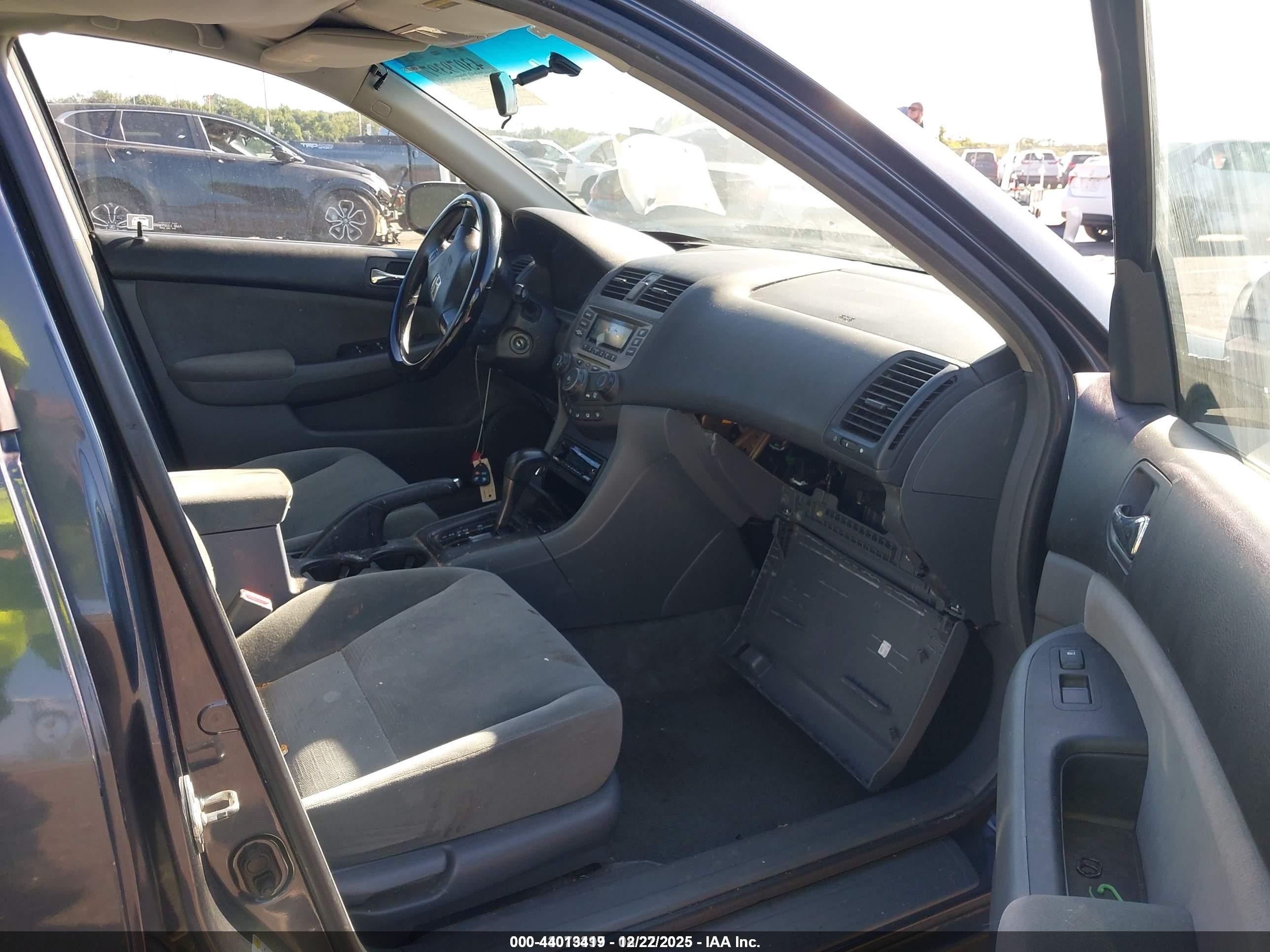 2007 Honda Accord 2.4 Lx Gray vin: 1HGCM56477A072067