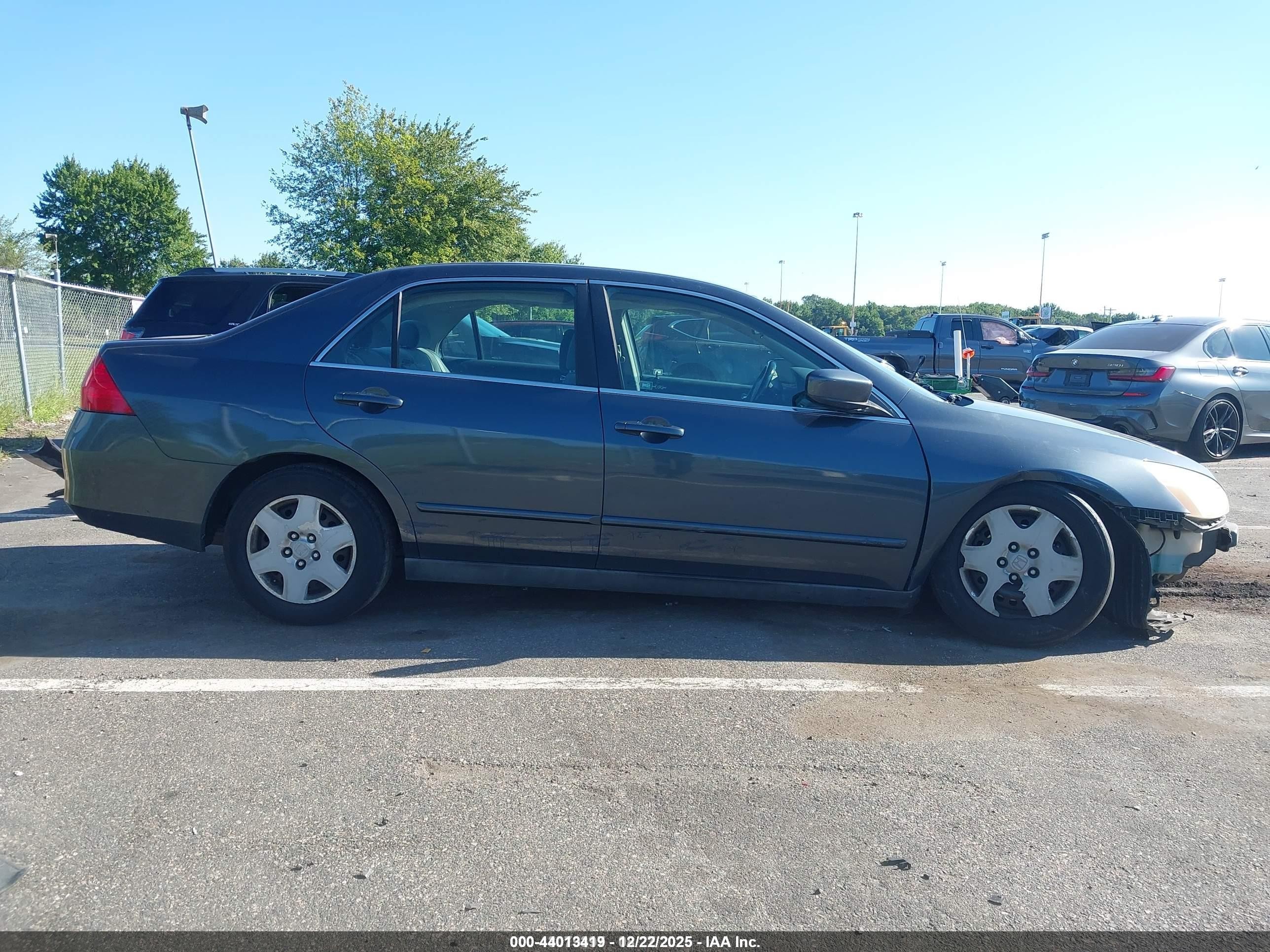 2007 Honda Accord 2.4 Lx Gray vin: 1HGCM56477A072067