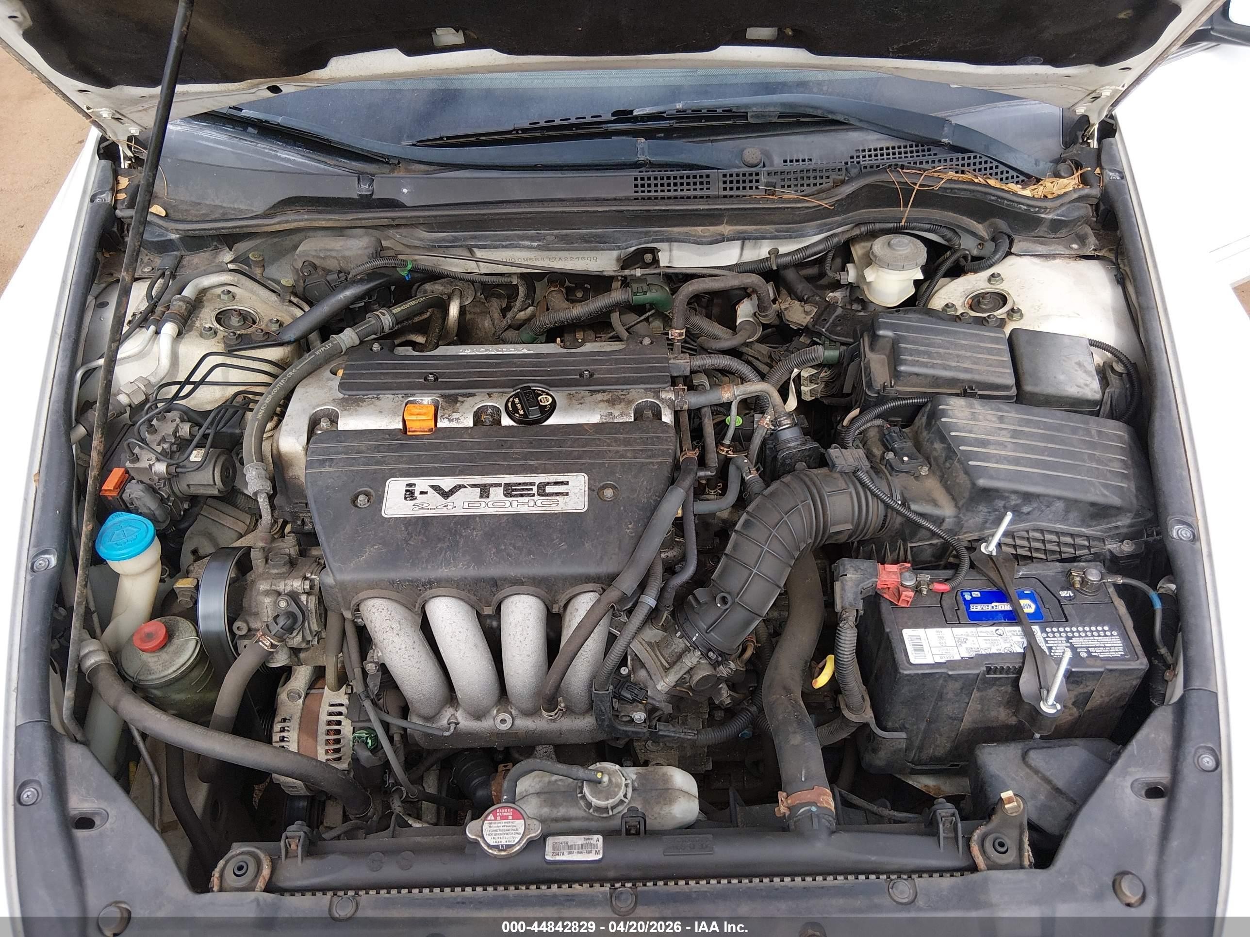 2007 Honda Accord 2.4 Lx Белый vin: 1HGCM56477A229600