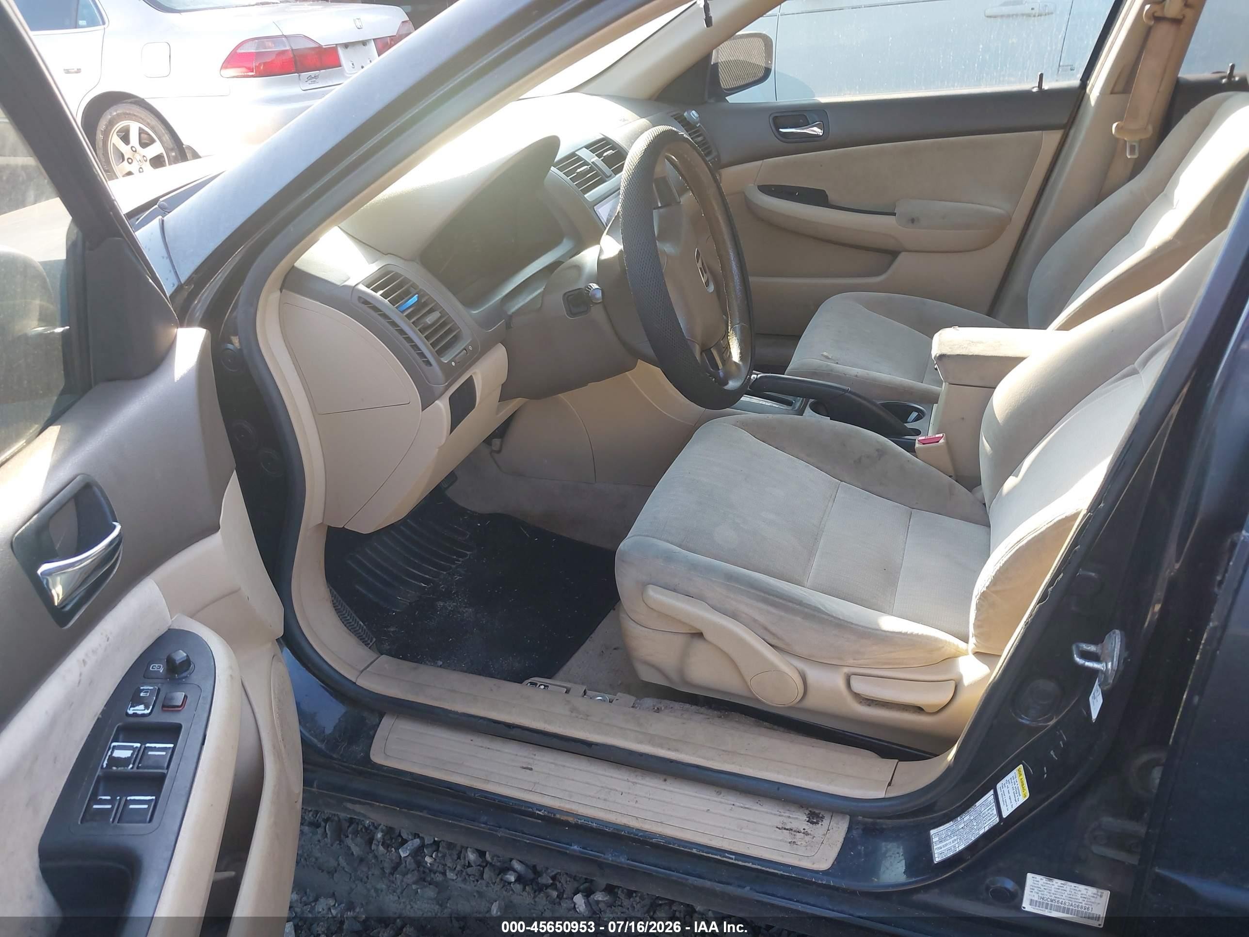 2003 Honda Accord 2.4 Lx Черный vin: 1HGCM56483A068961