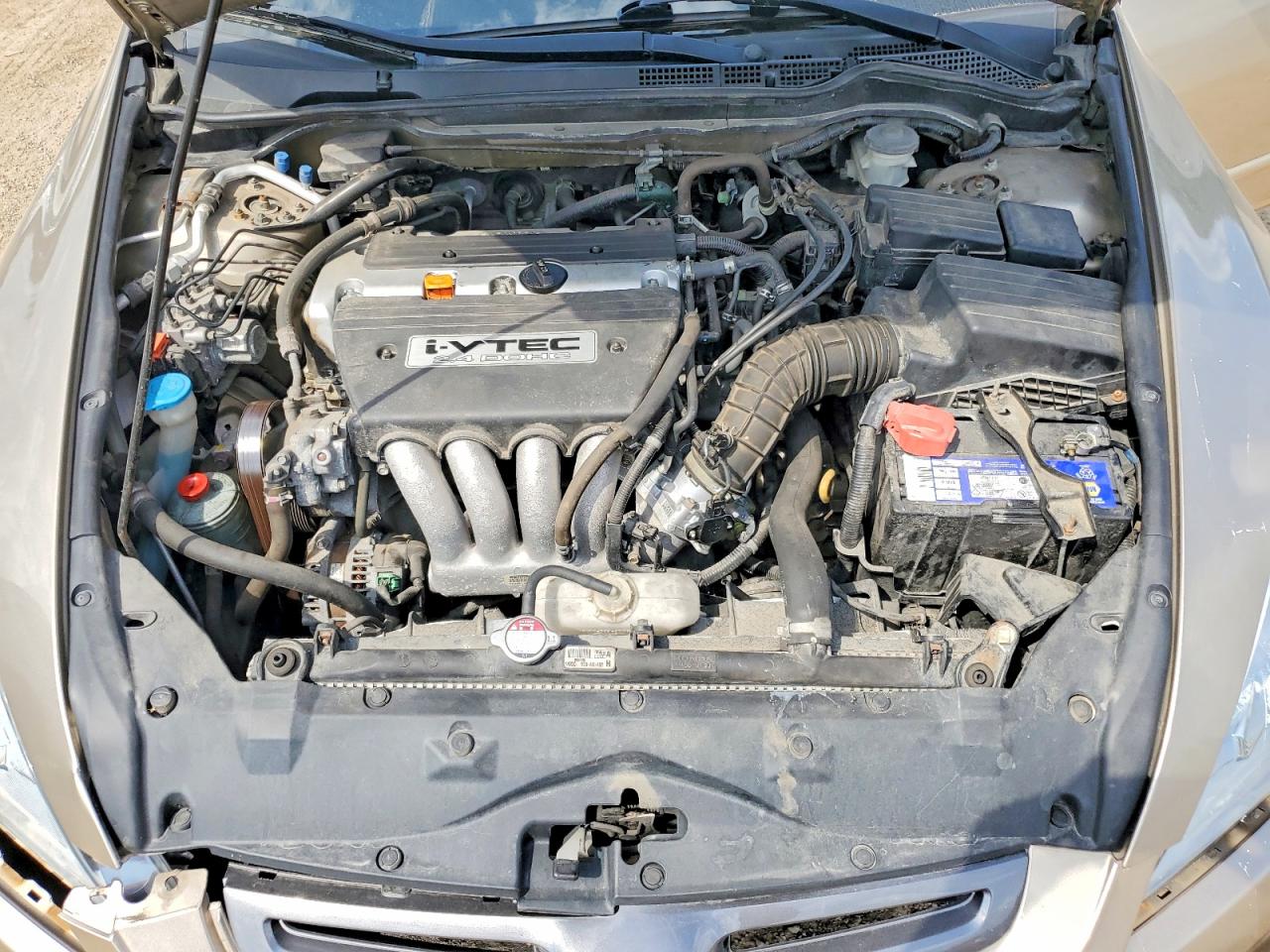 2003 Honda Accord Lx Cream vin: 1HGCM56483A819413