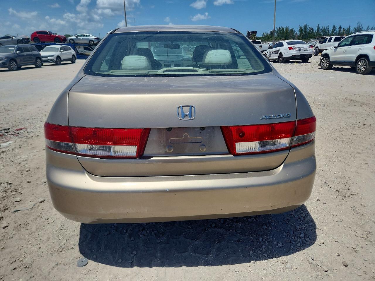 2004 Honda Accord Lx Beige vin: 1HGCM56484A144843
