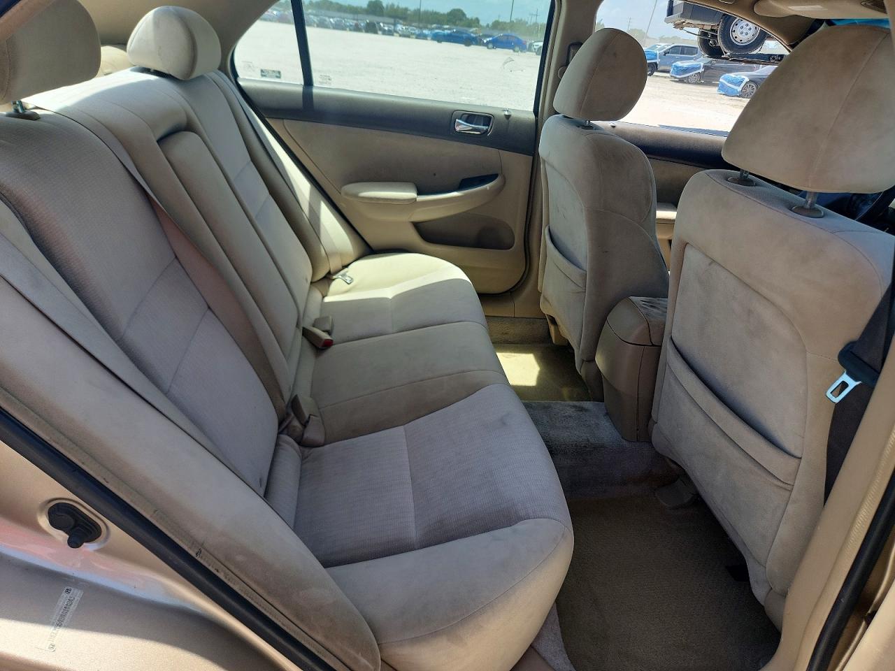 2004 Honda Accord Lx Beige vin: 1HGCM56484A144843