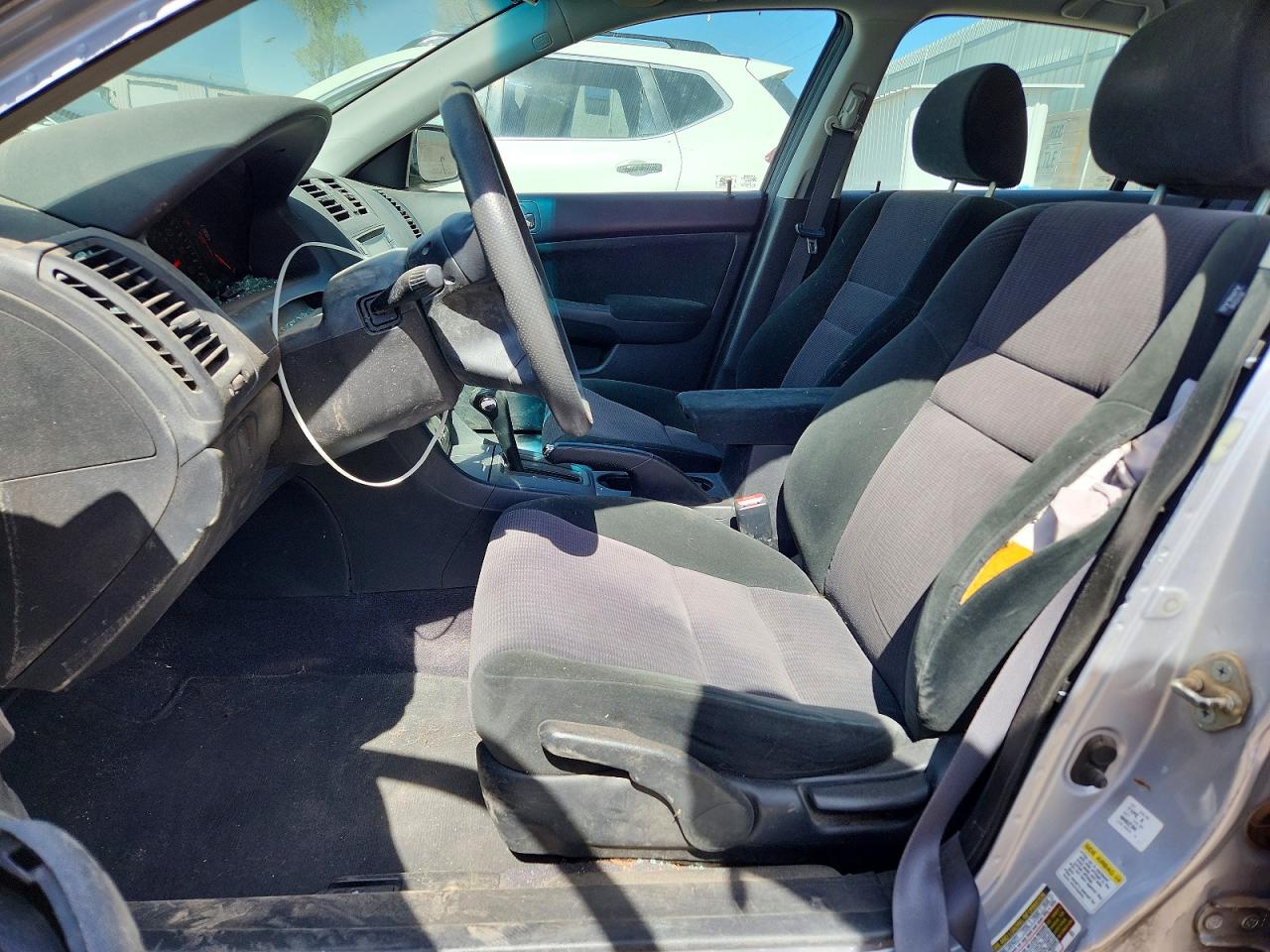 2005 Honda Accord Lx Silver vin: 1HGCM56485A112881
