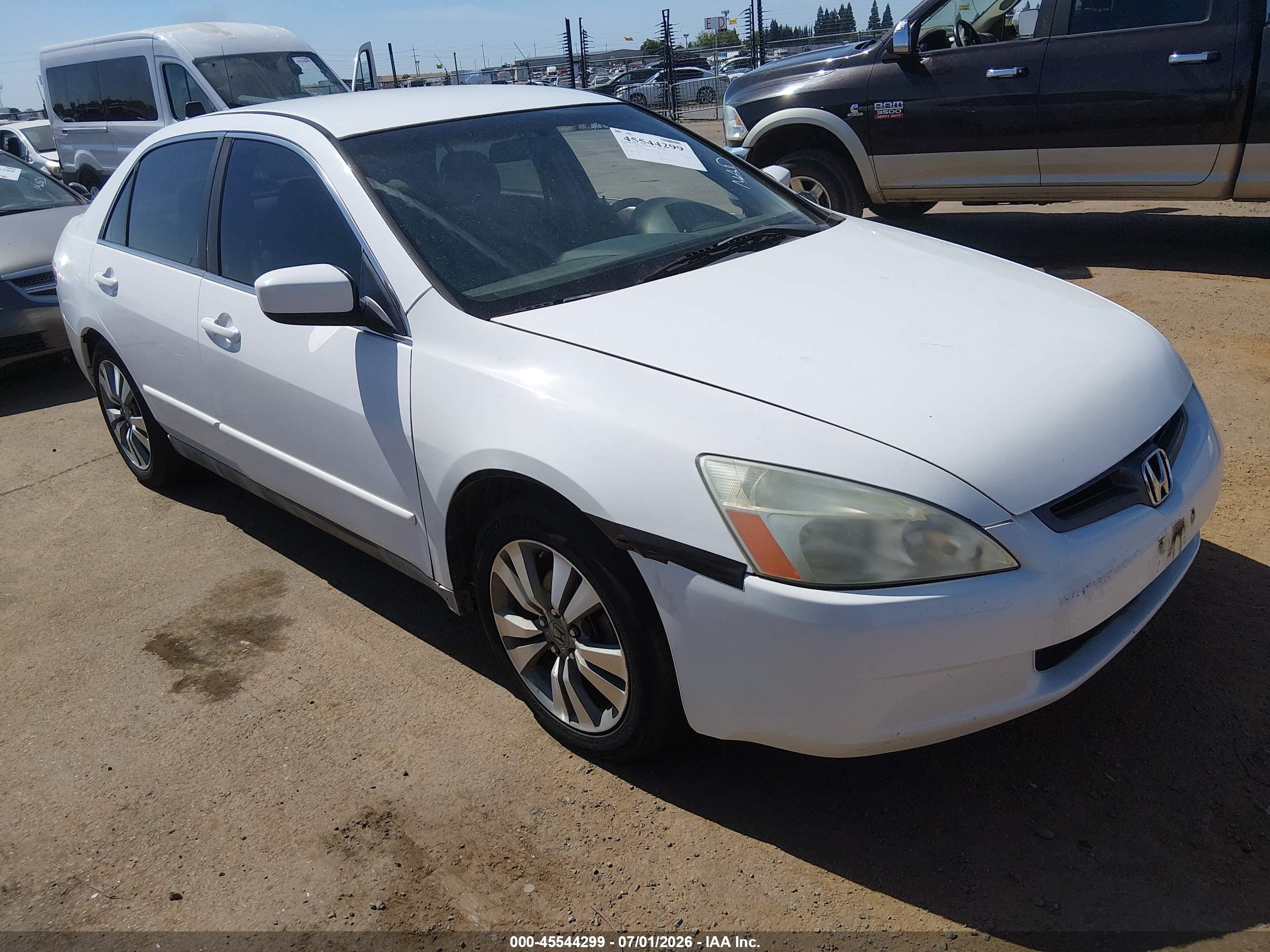 2005 Honda Accord 2.4 Lx White vin: 1HGCM56485A185801