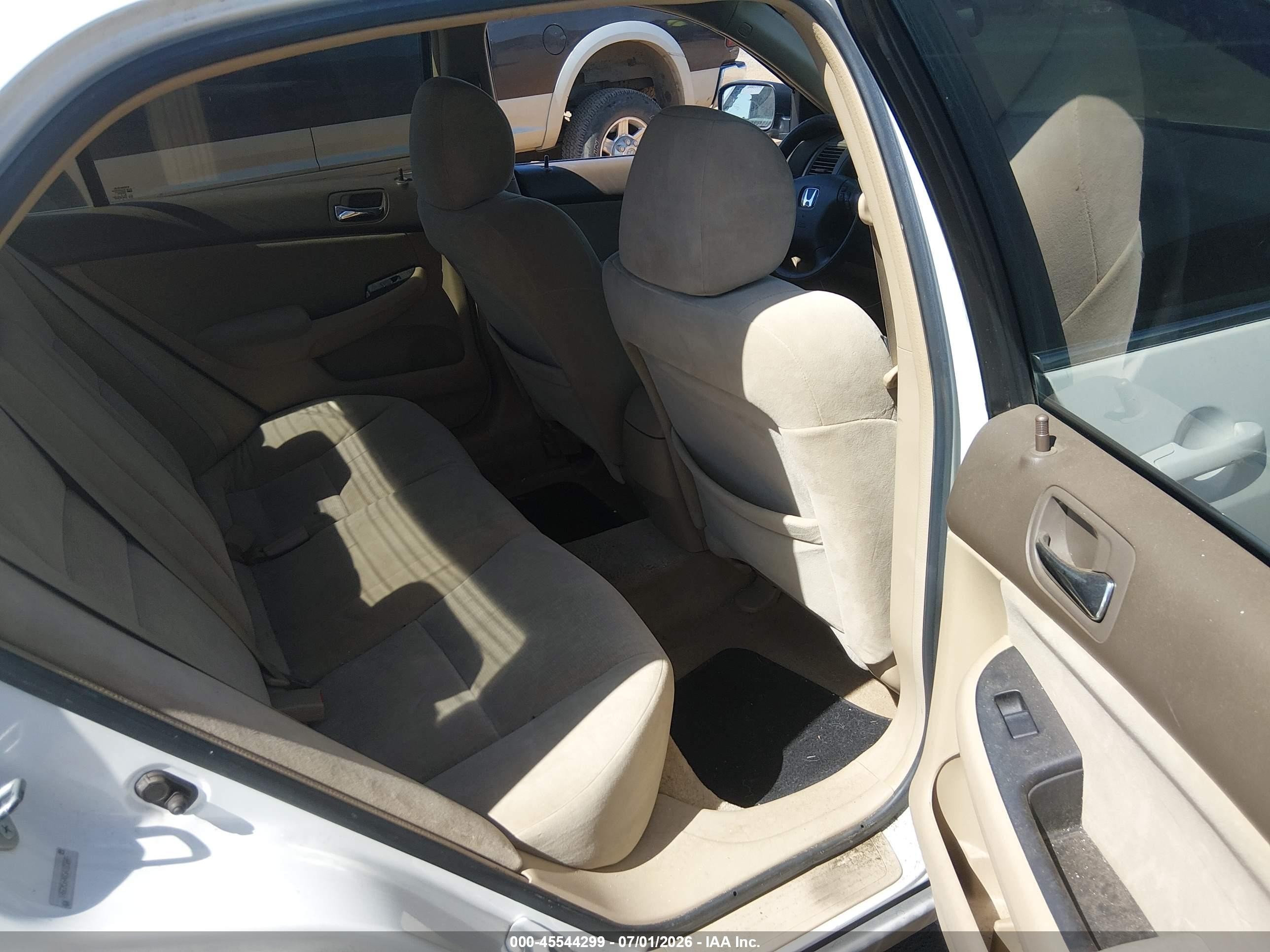2005 Honda Accord 2.4 Lx Белый vin: 1HGCM56485A185801