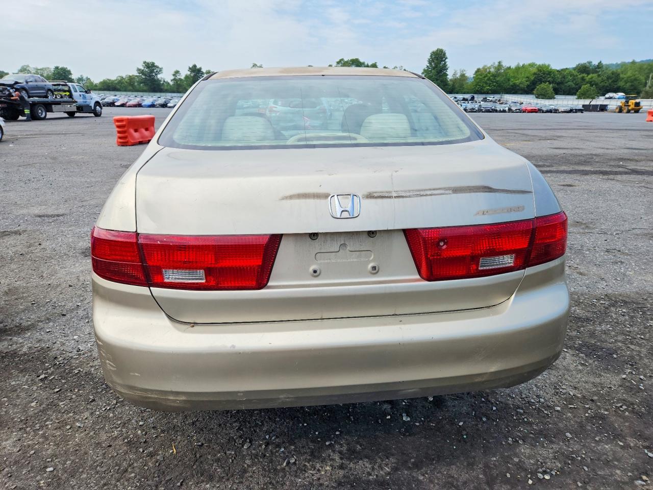 2005 Honda Accord Lx Gold vin: 1HGCM56485A189184