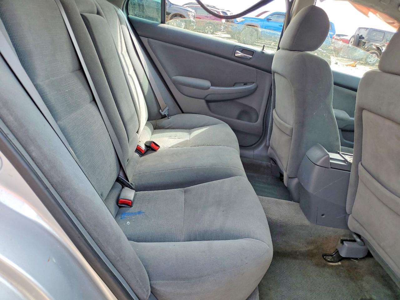 2007 Honda Accord Lx Silver vin: 1HGCM56487A031396