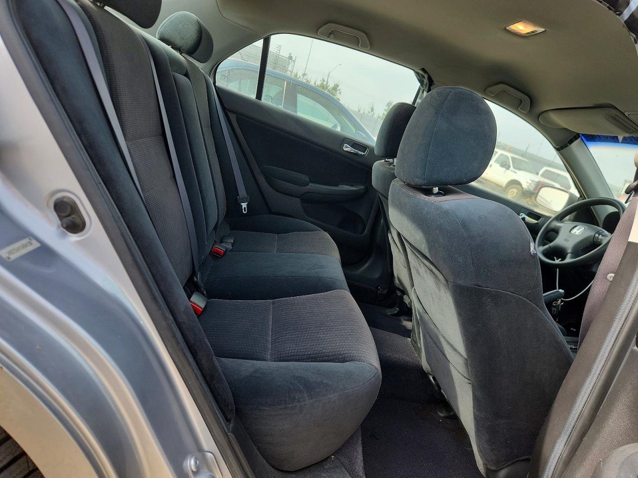 2003 Honda Accord Lx Silver vin: 1HGCM56493A804290