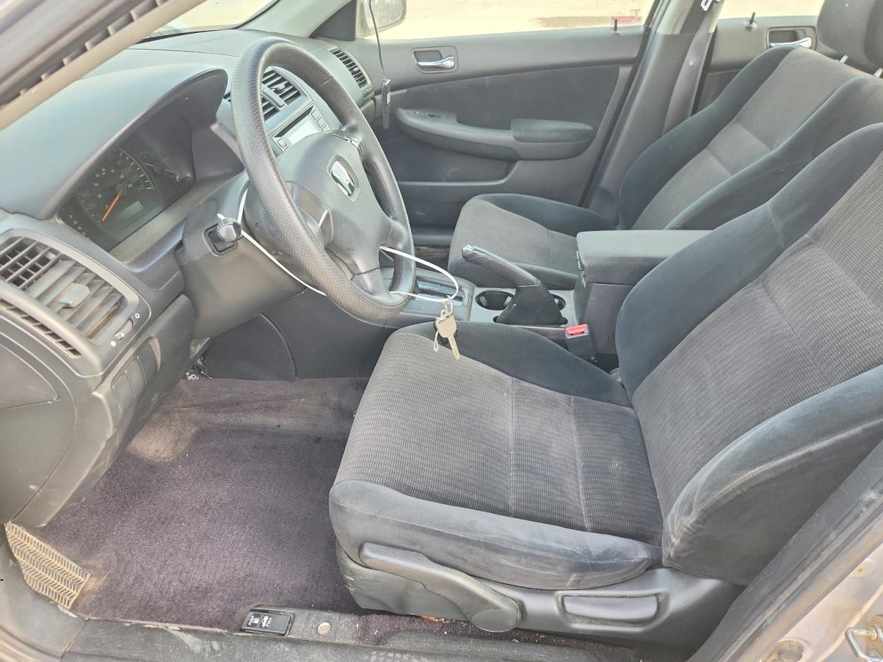 2003 Honda Accord Lx Silver vin: 1HGCM56493A804290