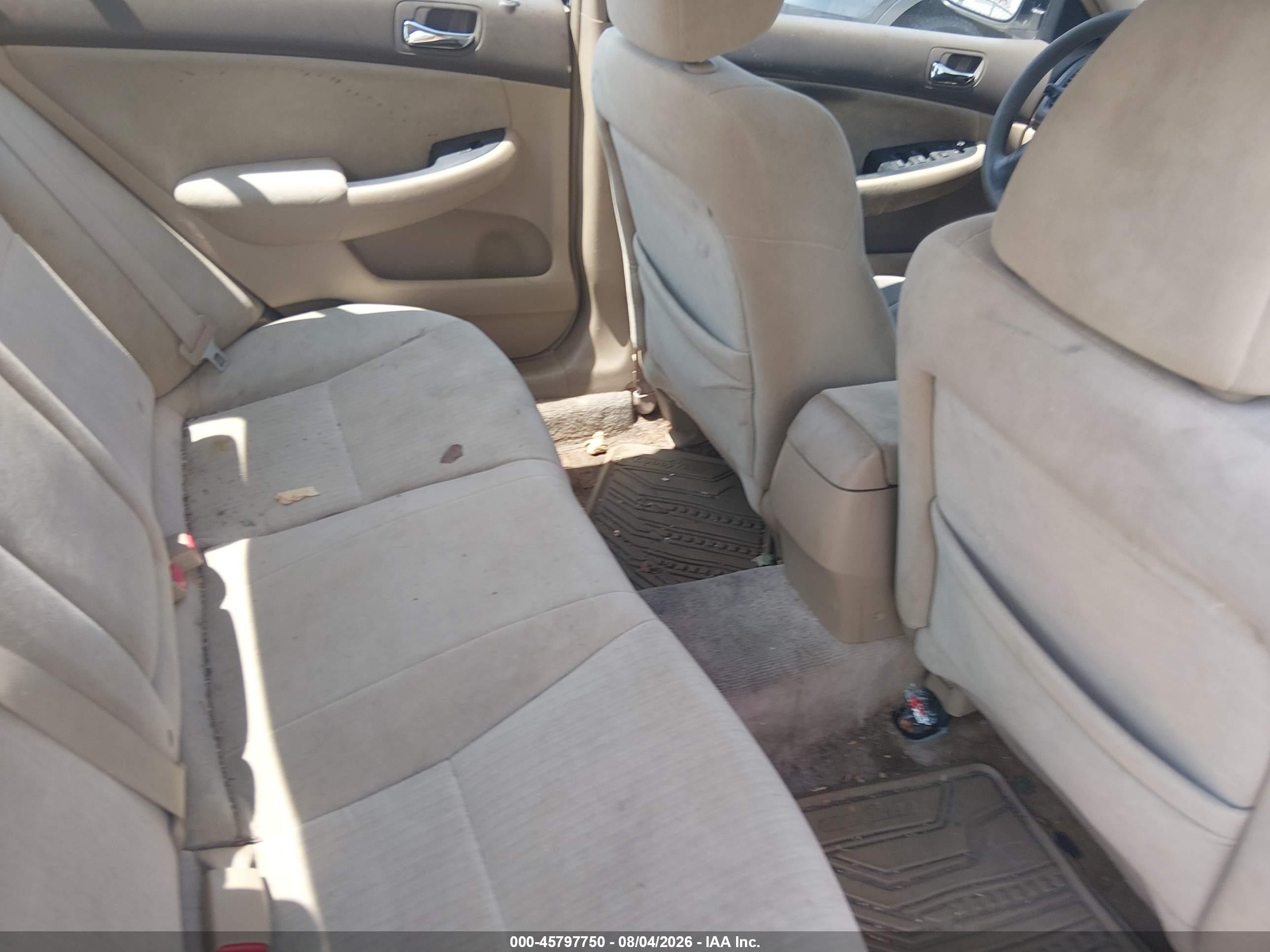 2005 Honda Accord 2.4 Lx White vin: 1HGCM56495A018461