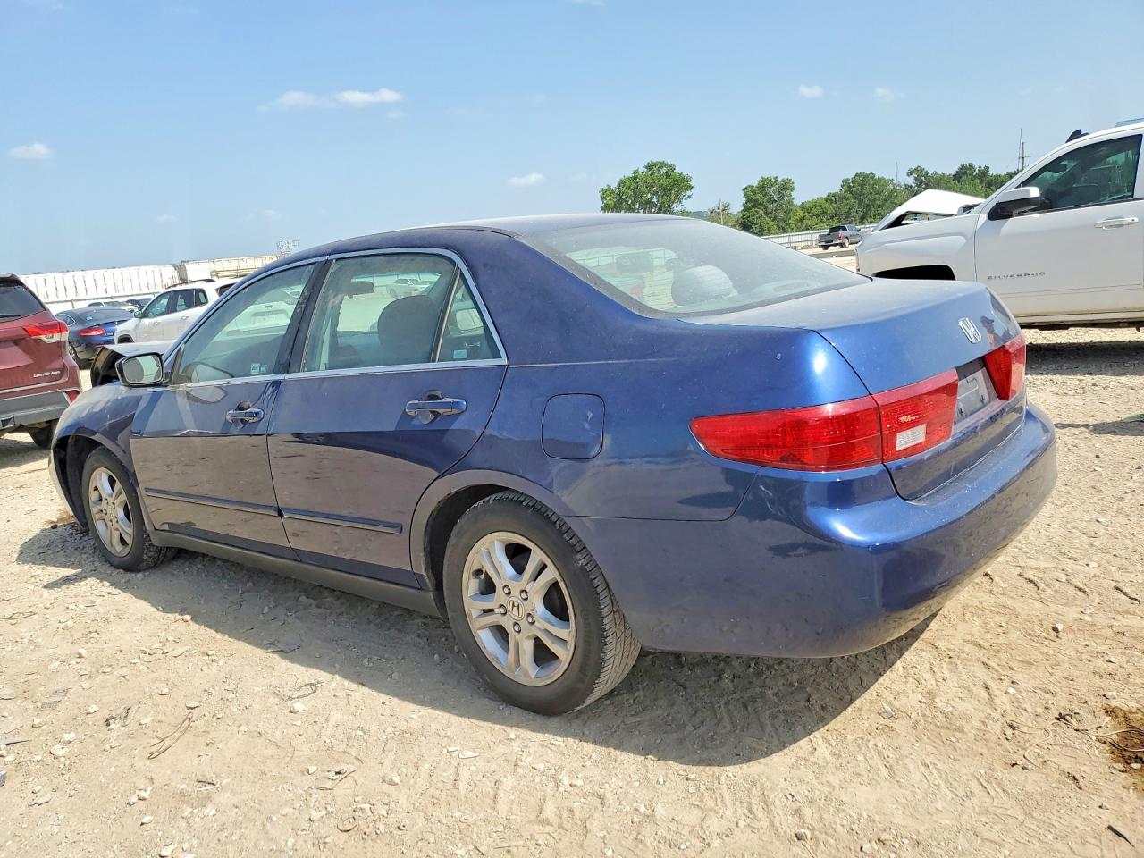2005 Honda Accord Lx Blue vin: 1HGCM56495A047555