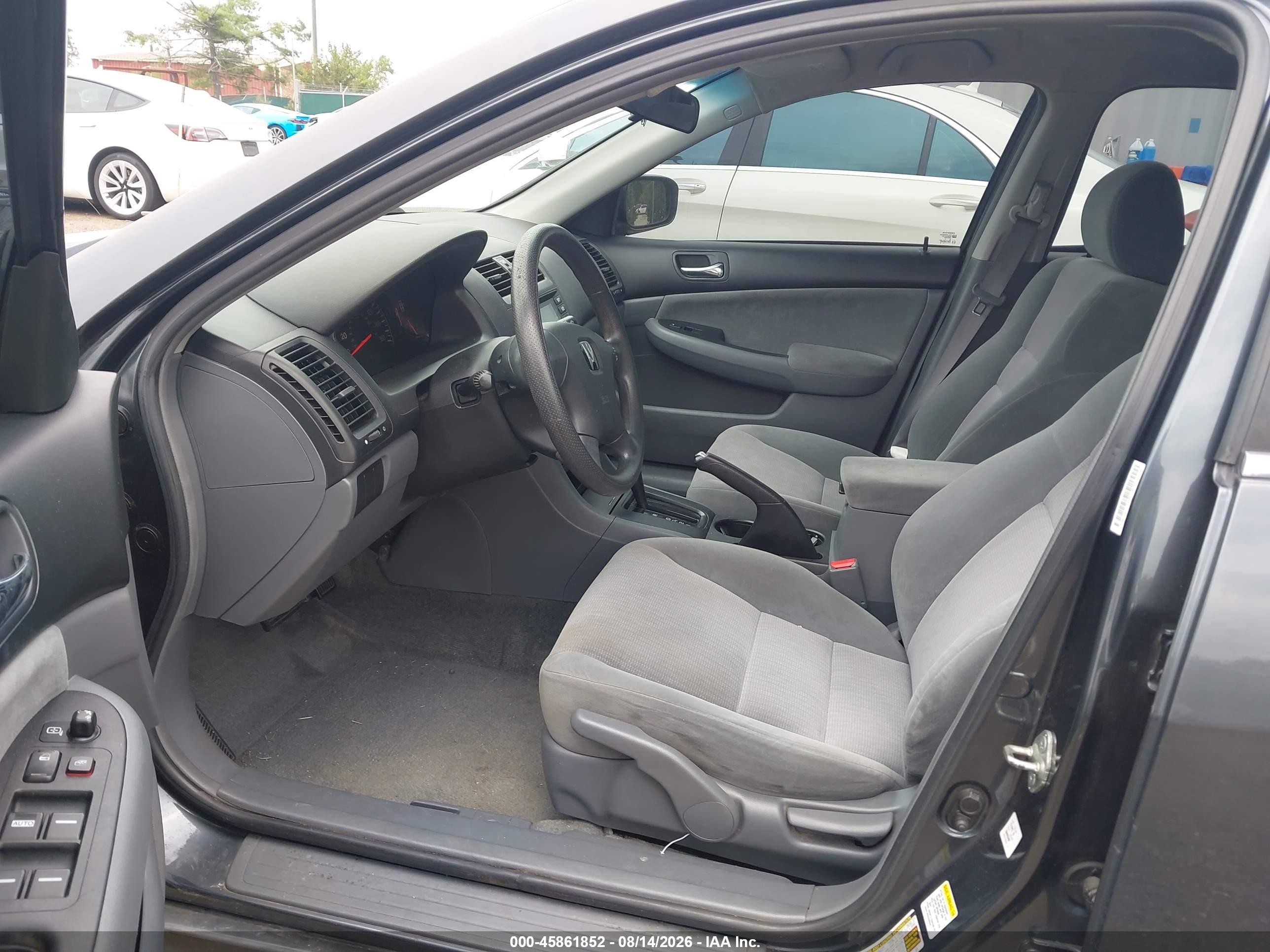 2005 Honda Accord 2.4 Lx Gray vin: 1HGCM56495A069684