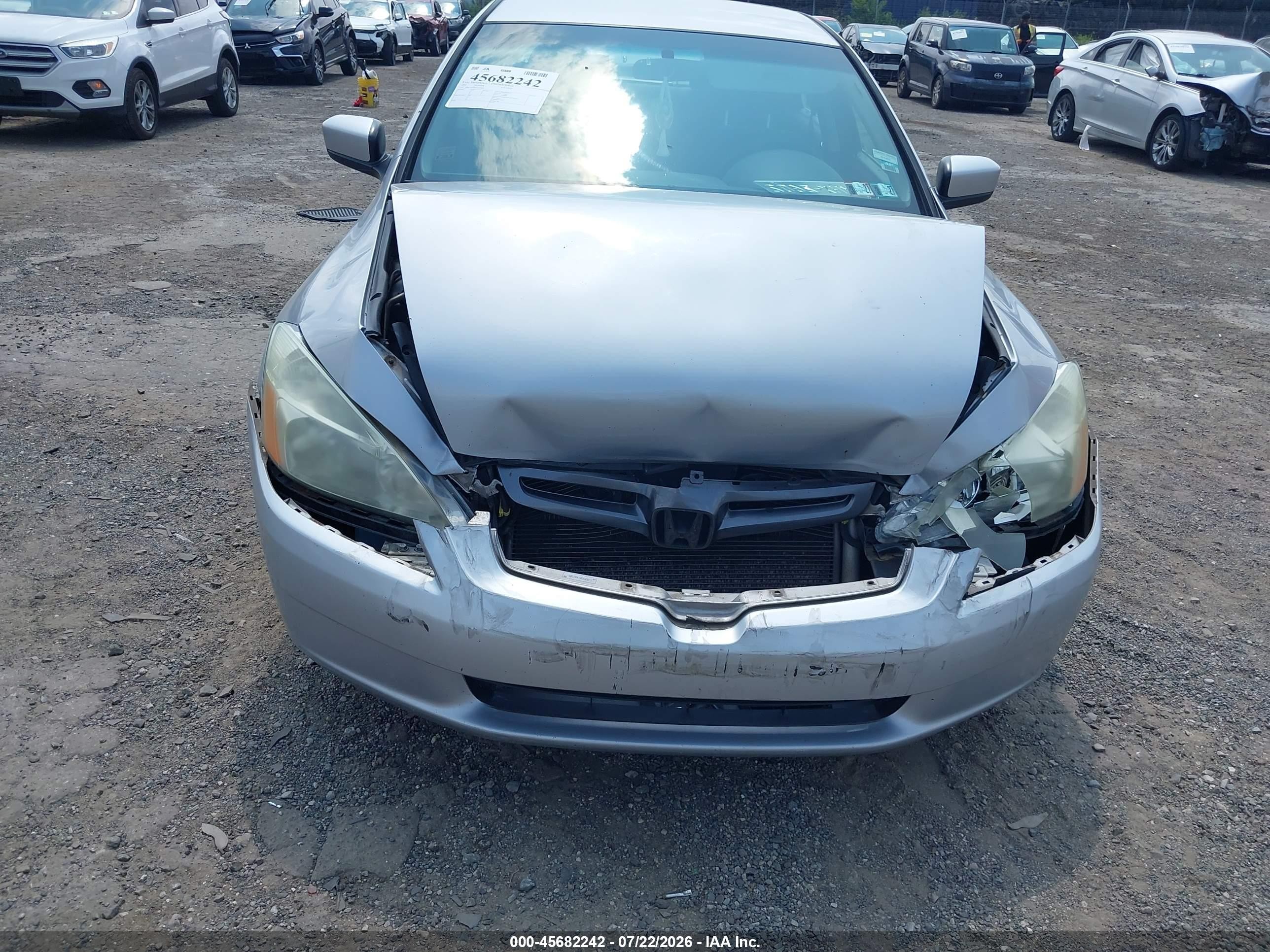 2005 Honda Accord 2.4 Lx Silver vin: 1HGCM56495A121895