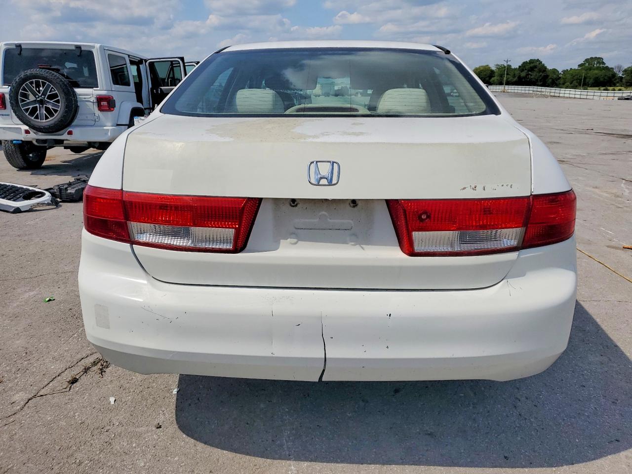 2005 Honda Accord Lx White vin: 1HGCM56495A167971