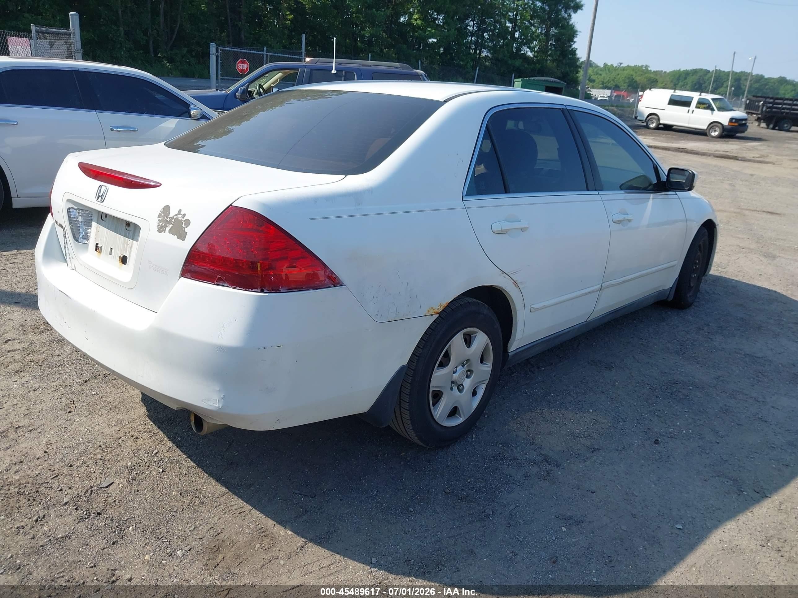 2007 Honda Accord 2.4 Lx White vin: 1HGCM56497A112410