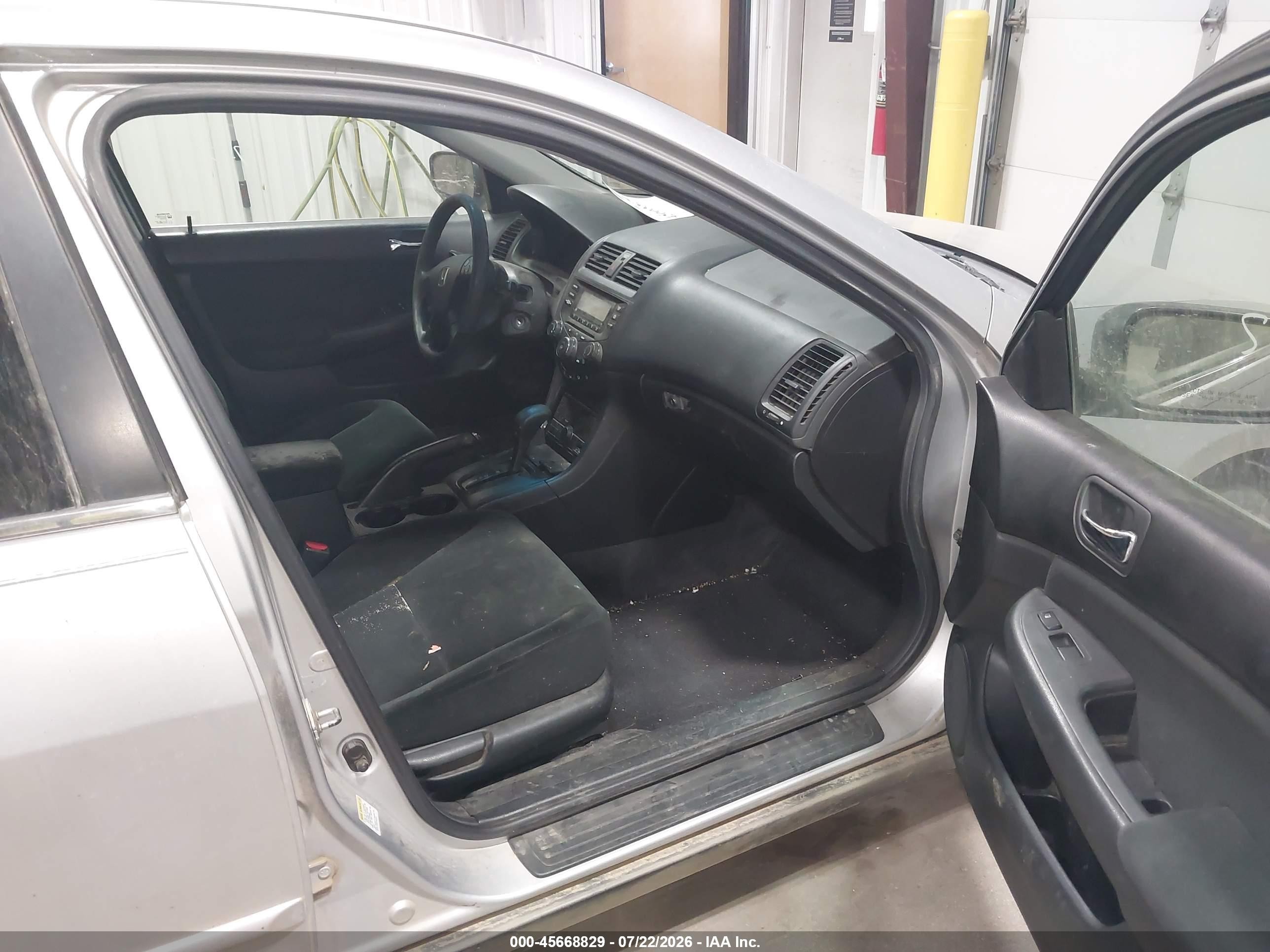 2007 Honda Accord 2.4 Lx Silver vin: 1HGCM56497A147190