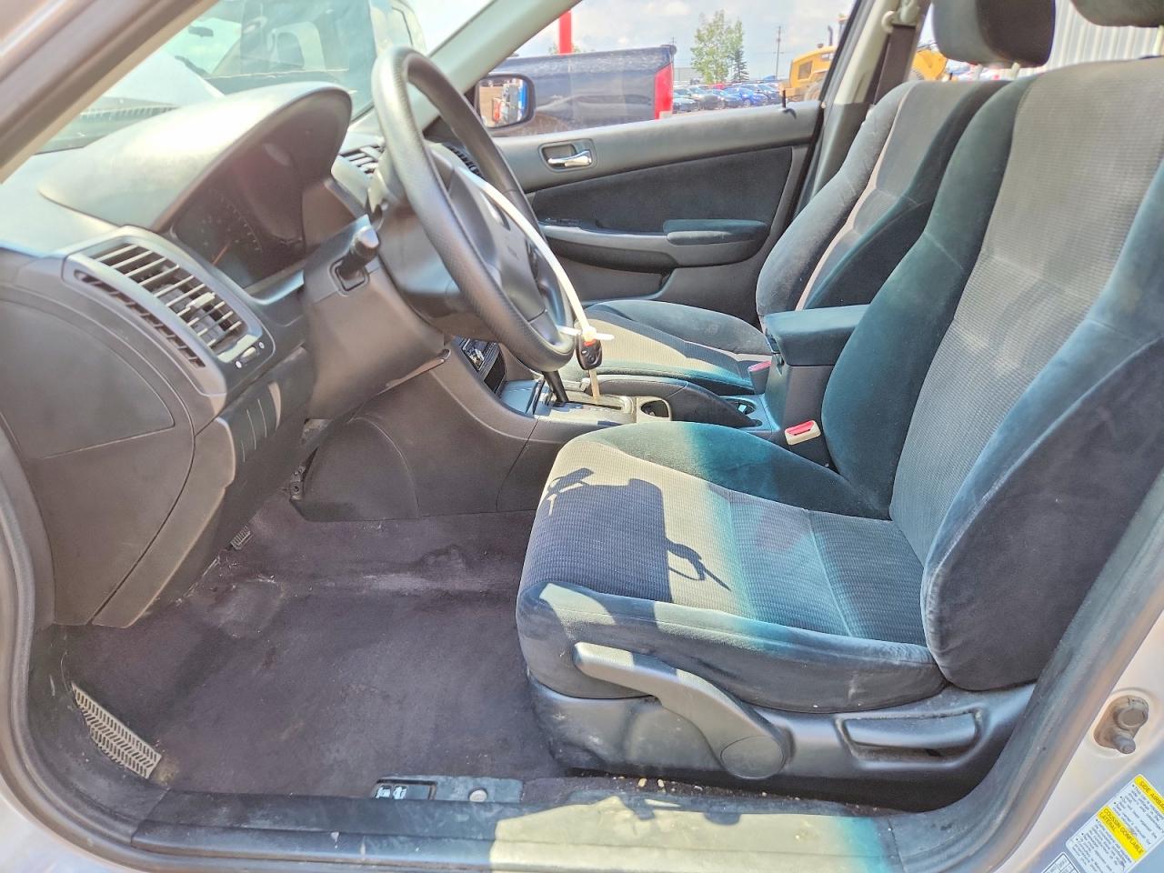 2003 Honda Accord Lx Silver vin: 1HGCM564X3A803438