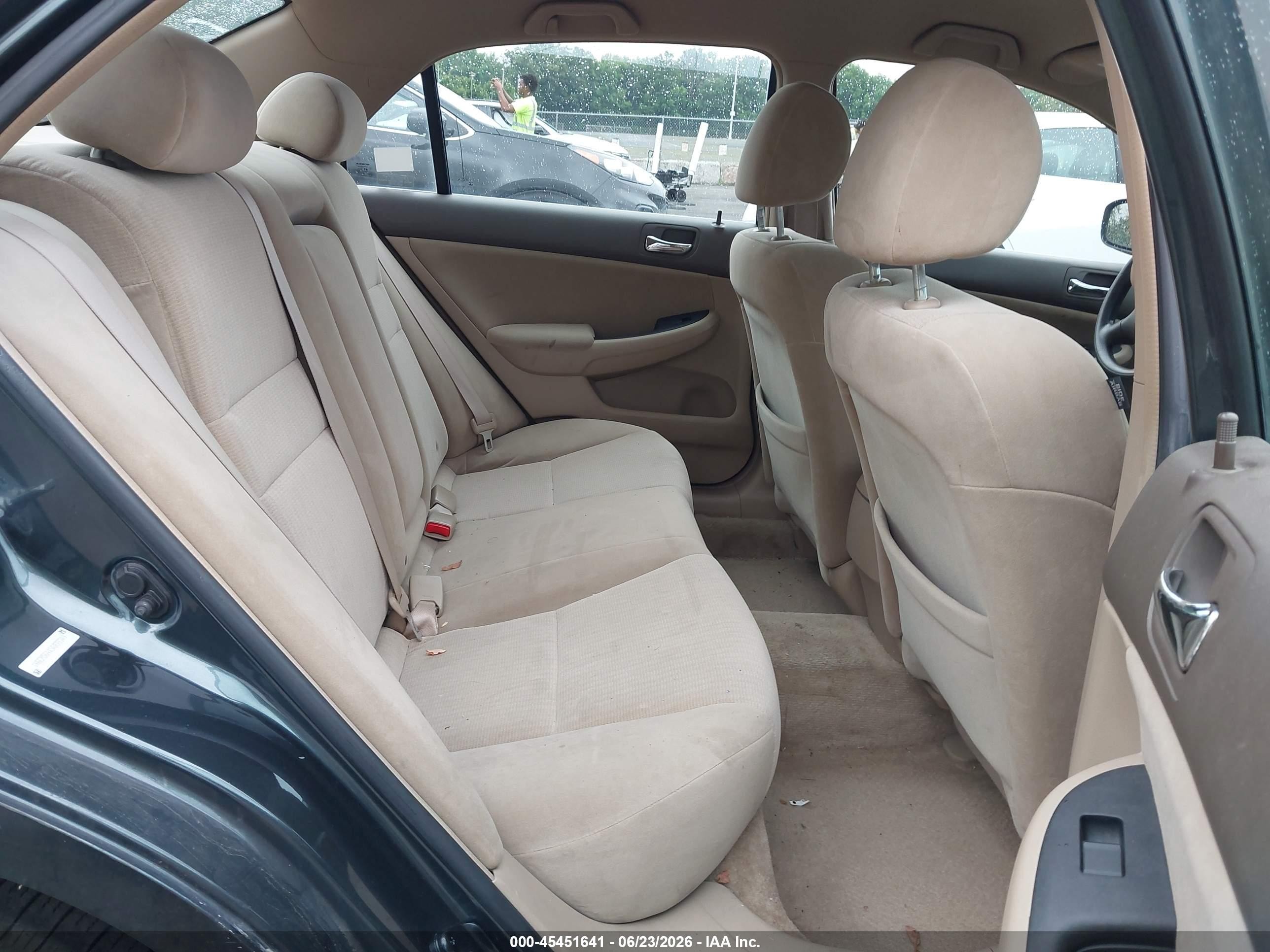 2005 Honda Accord 2.4 Lx Gray vin: 1HGCM564X5A039349