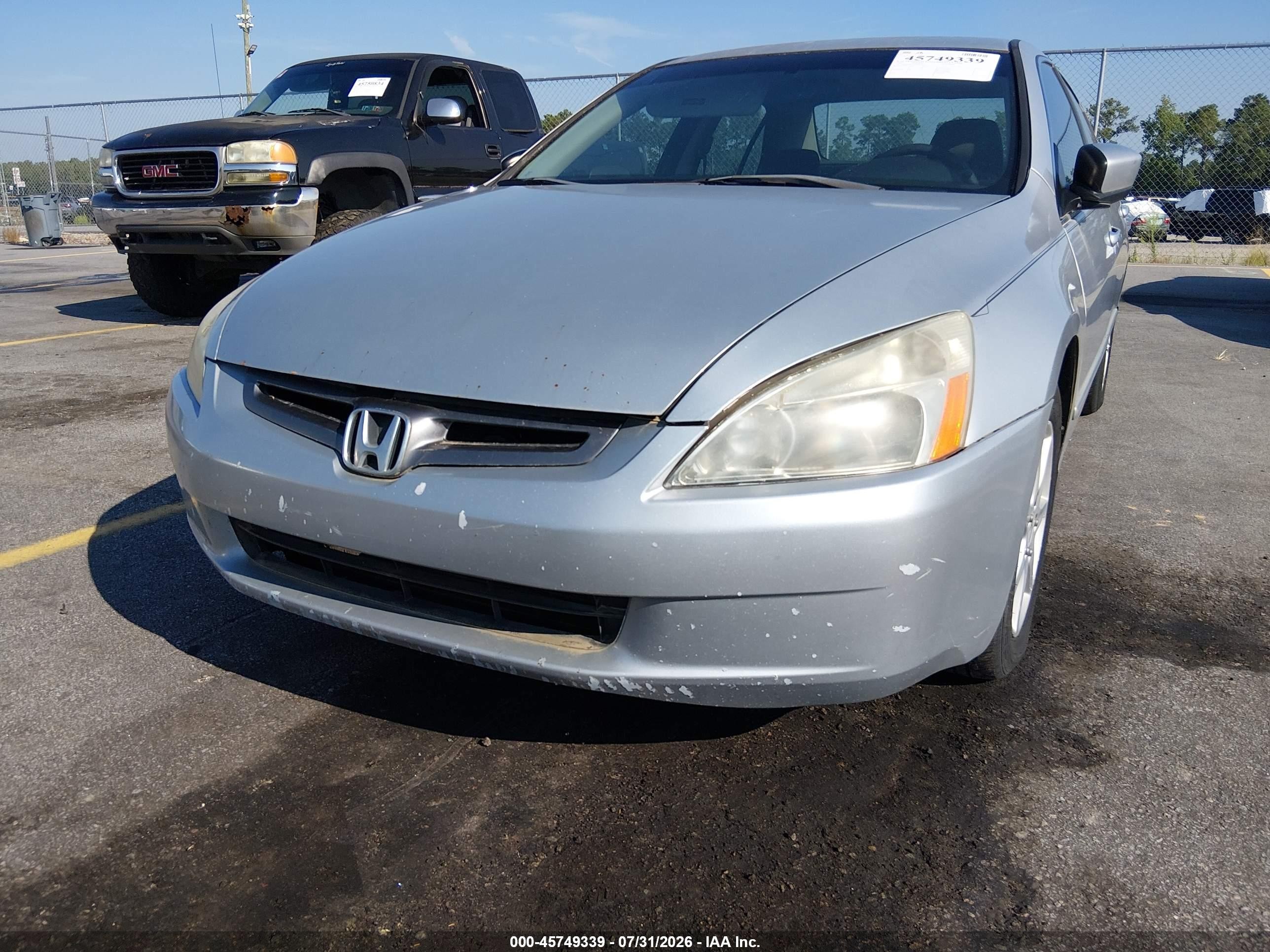 2005 Honda Accord 2.4 Lx Silver vin: 1HGCM564X5A109335