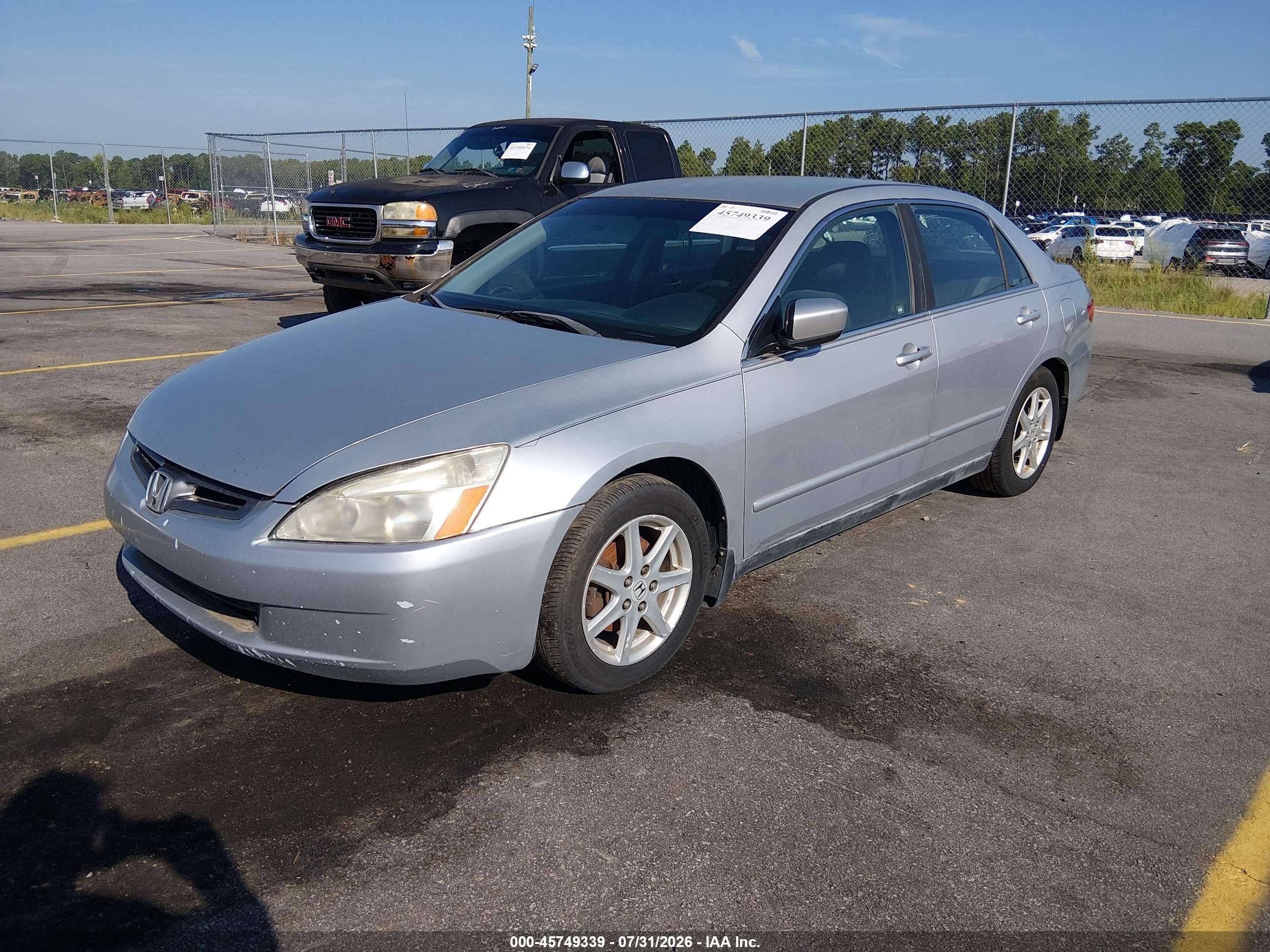 2005 Honda Accord 2.4 Lx Silver vin: 1HGCM564X5A109335