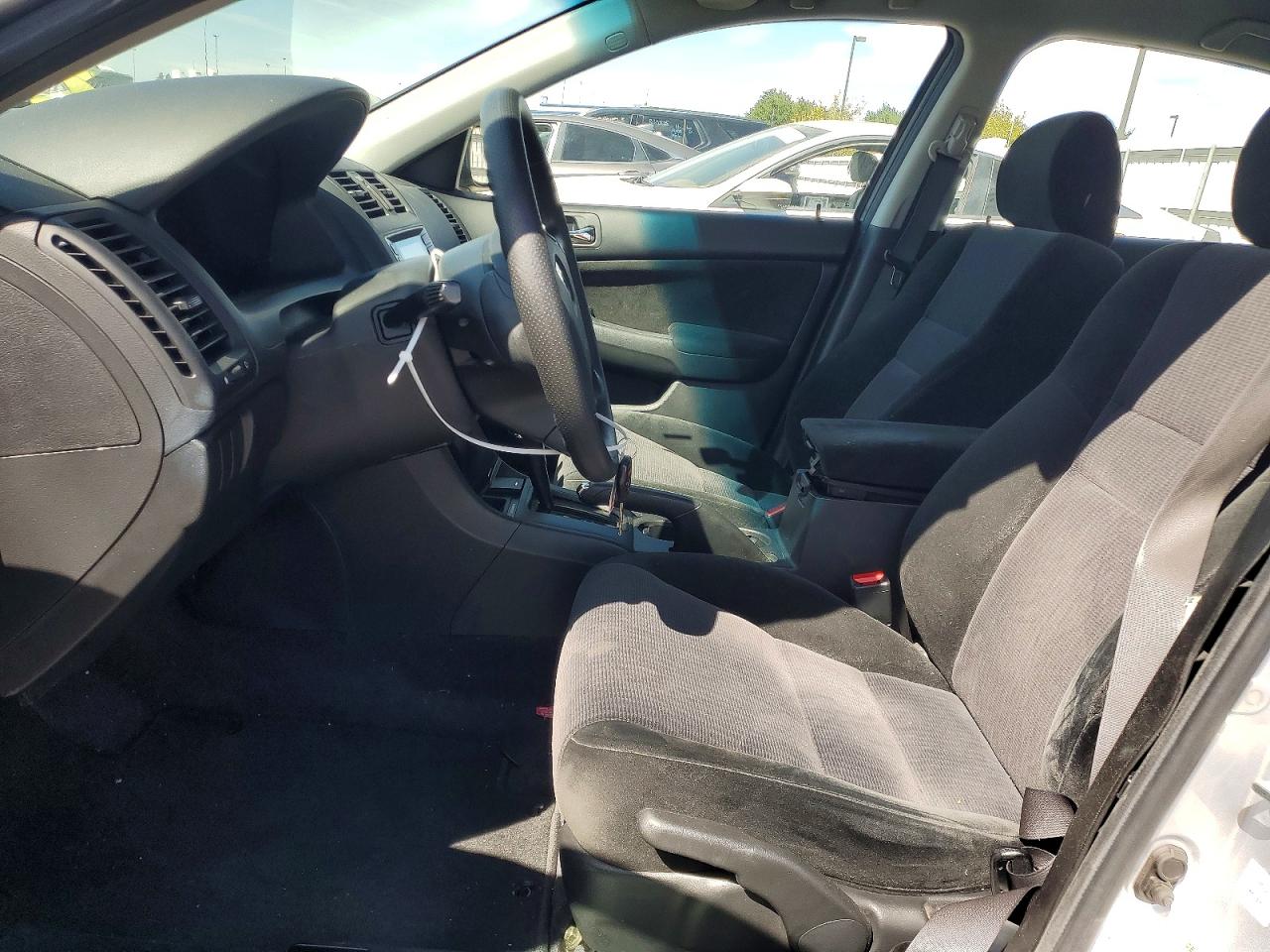 2005 Honda Accord Lx Silver vin: 1HGCM564X5A122845