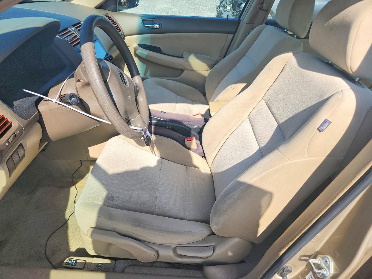 2005 Honda Accord Lx Gold vin: 1HGCM564X5A128399