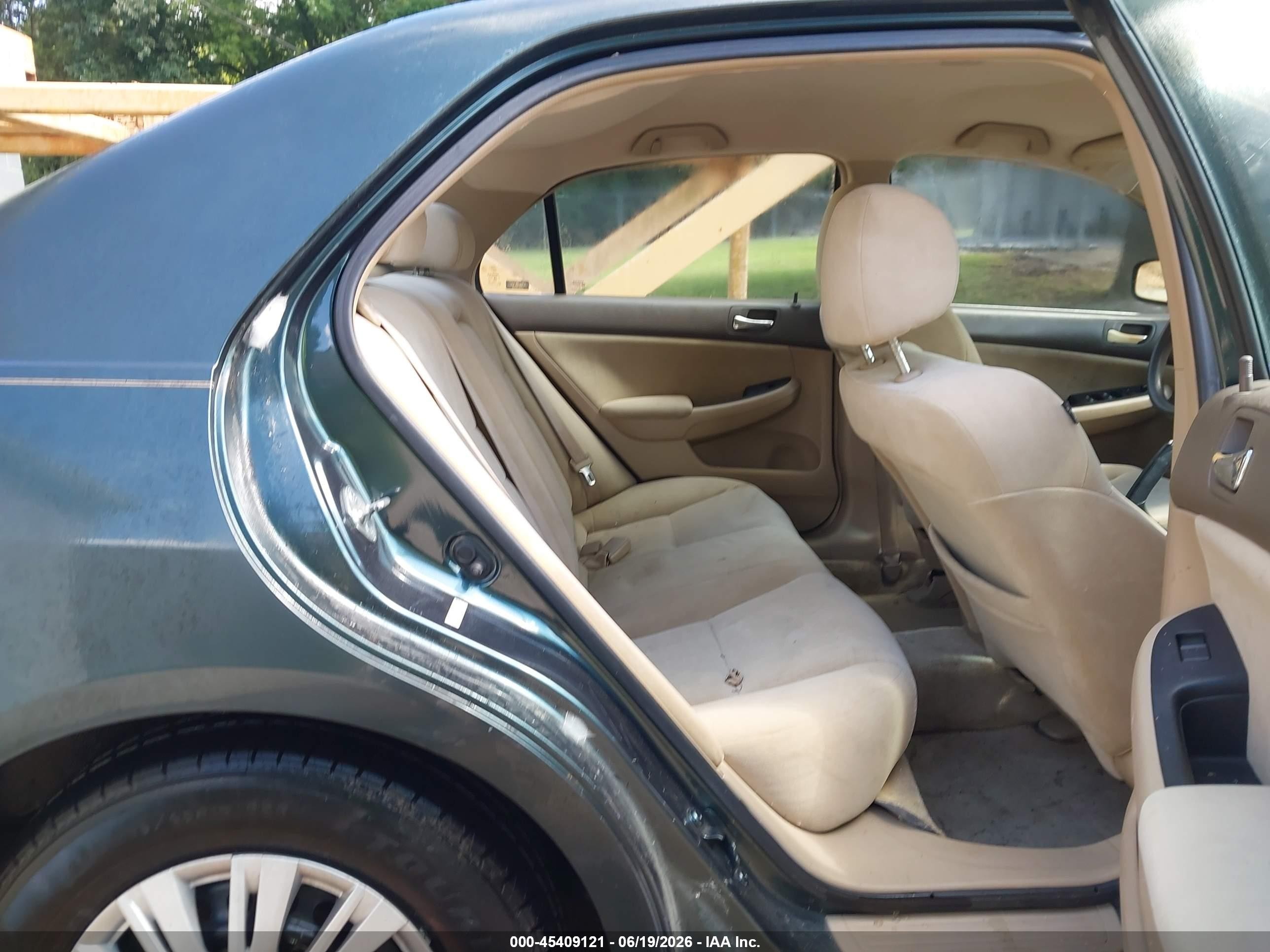 2005 Honda Accord 2.4 Lx Blue vin: 1HGCM564X5A158048