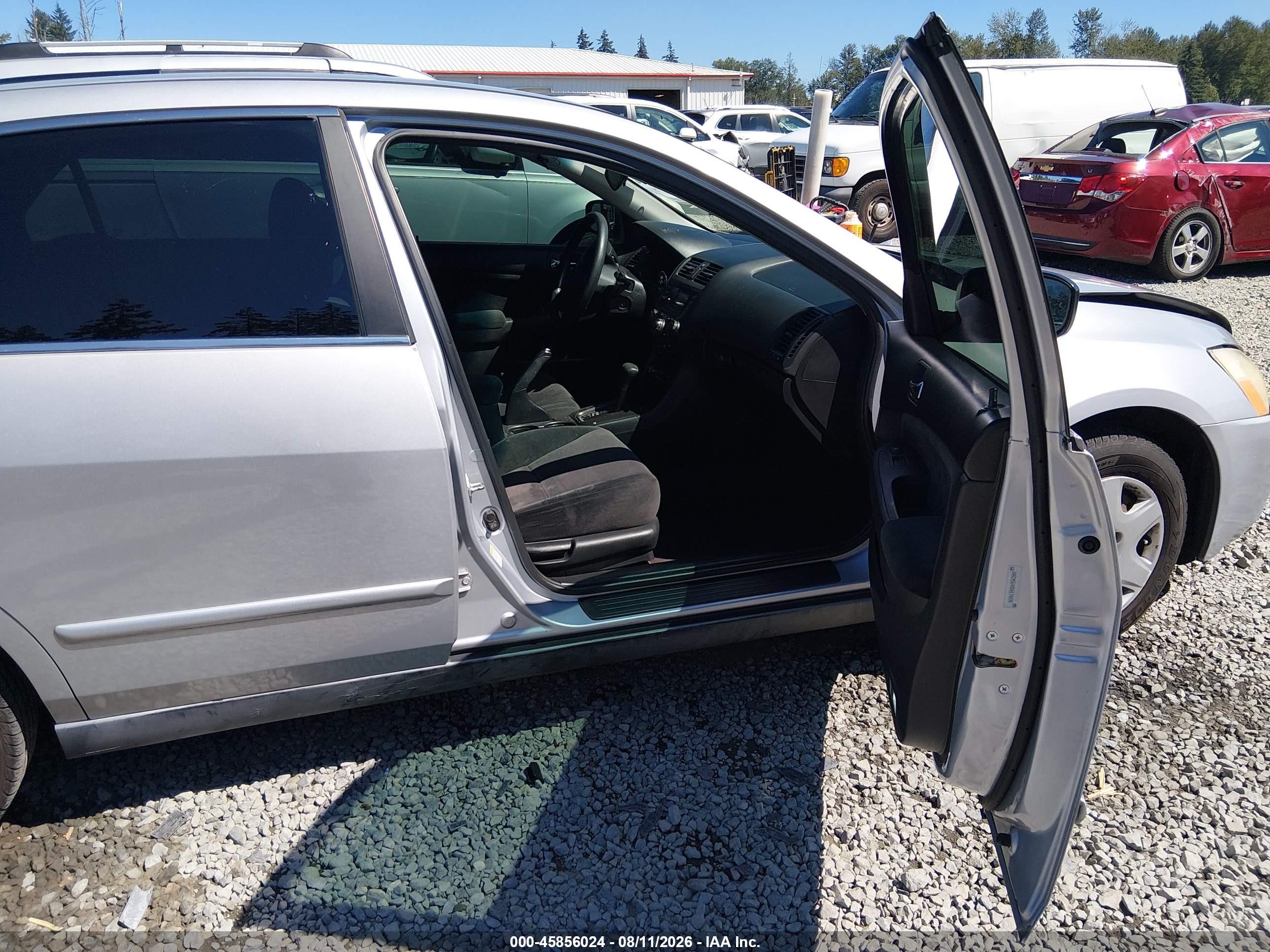 2005 Honda Accord 2.4 Lx Silver vin: 1HGCM564X5A174878