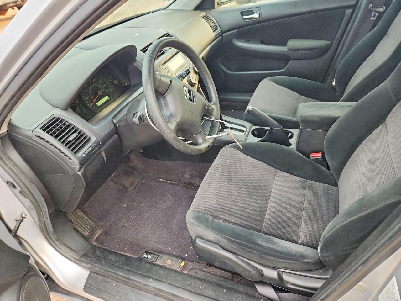 2005 Honda Accord Lx Silver vin: 1HGCM564X5A183936