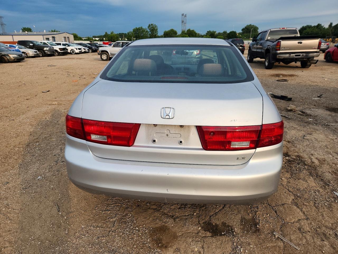 2005 Honda Accord Lx Silver vin: 1HGCM564X5A183936