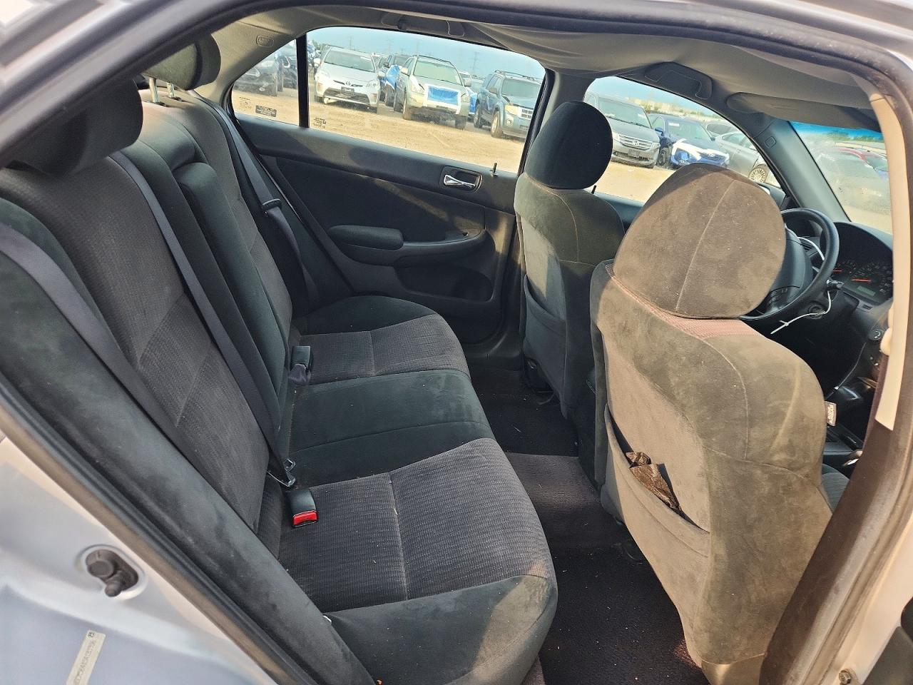 2005 Honda Accord Lx Silver vin: 1HGCM564X5A183936