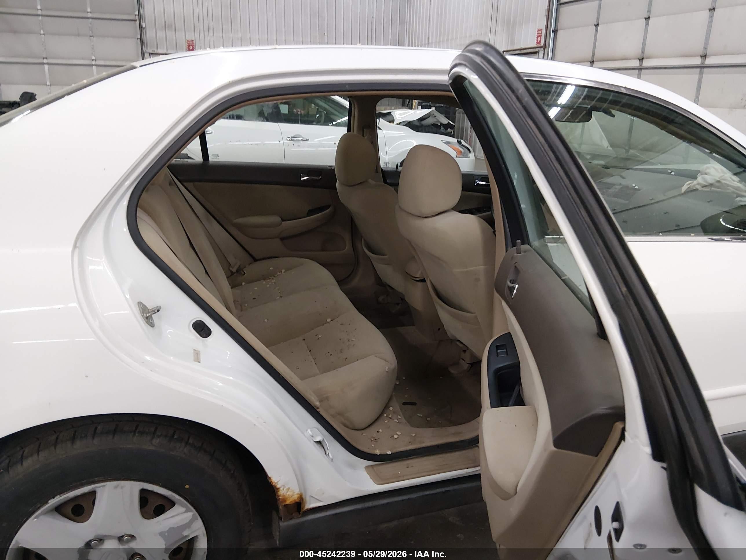 2006 Honda Accord 2.4 Lx Белый vin: 1HGCM564X6A005171