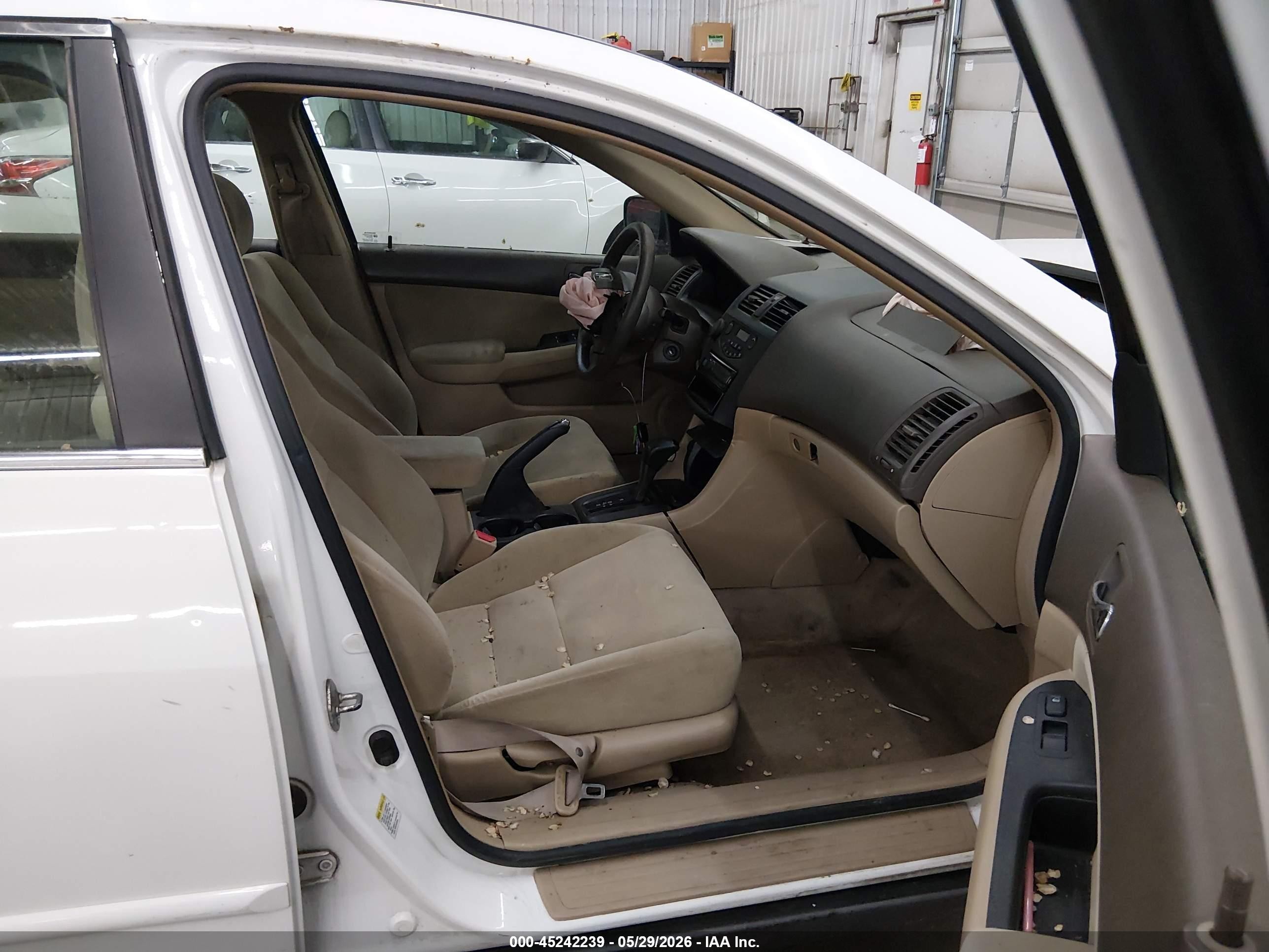 2006 Honda Accord 2.4 Lx Белый vin: 1HGCM564X6A005171